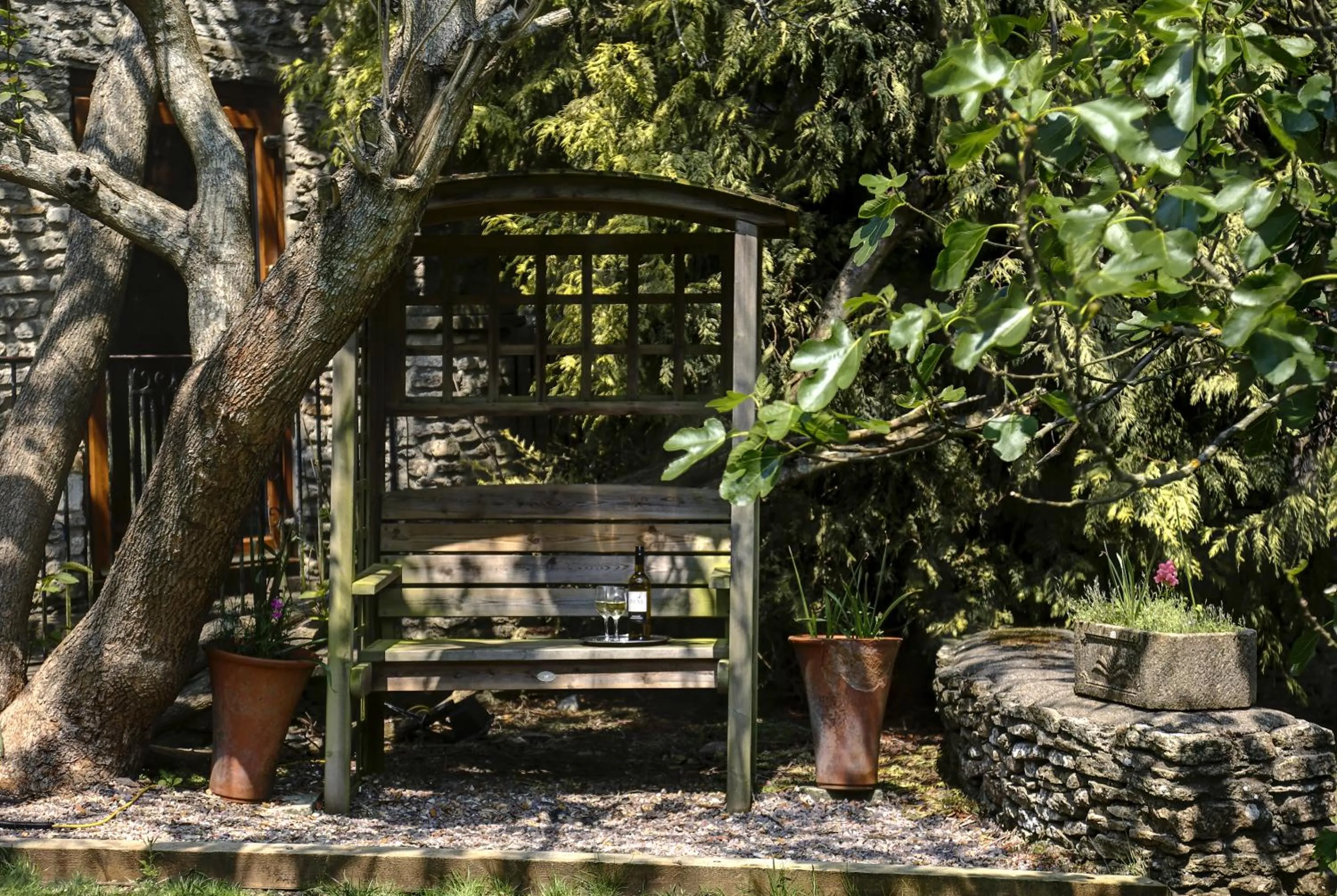 Garden in Best Western Compass Inn