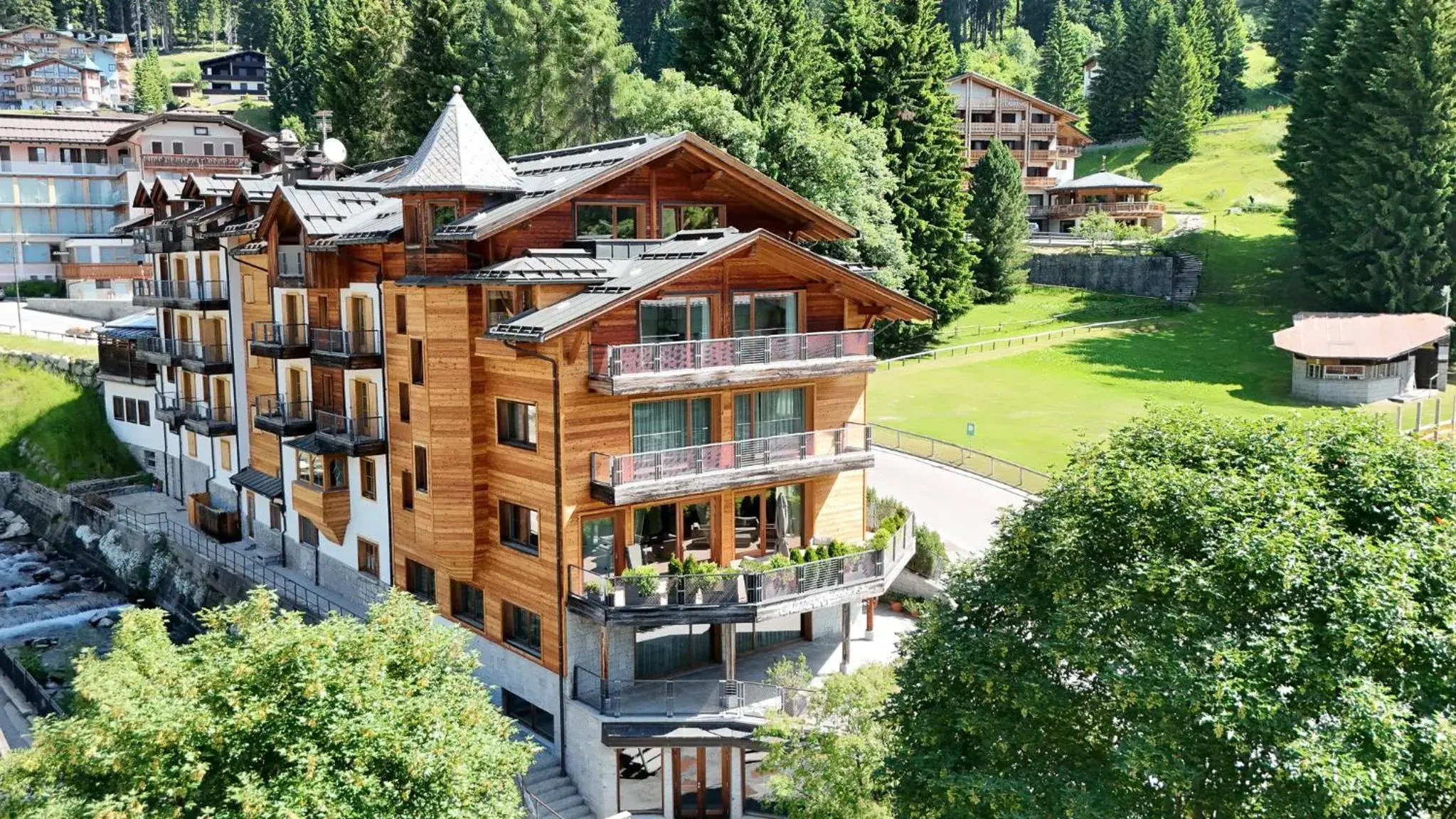 Chalet Laura Lodge Hotel Chalet Laura Lodge Hotel