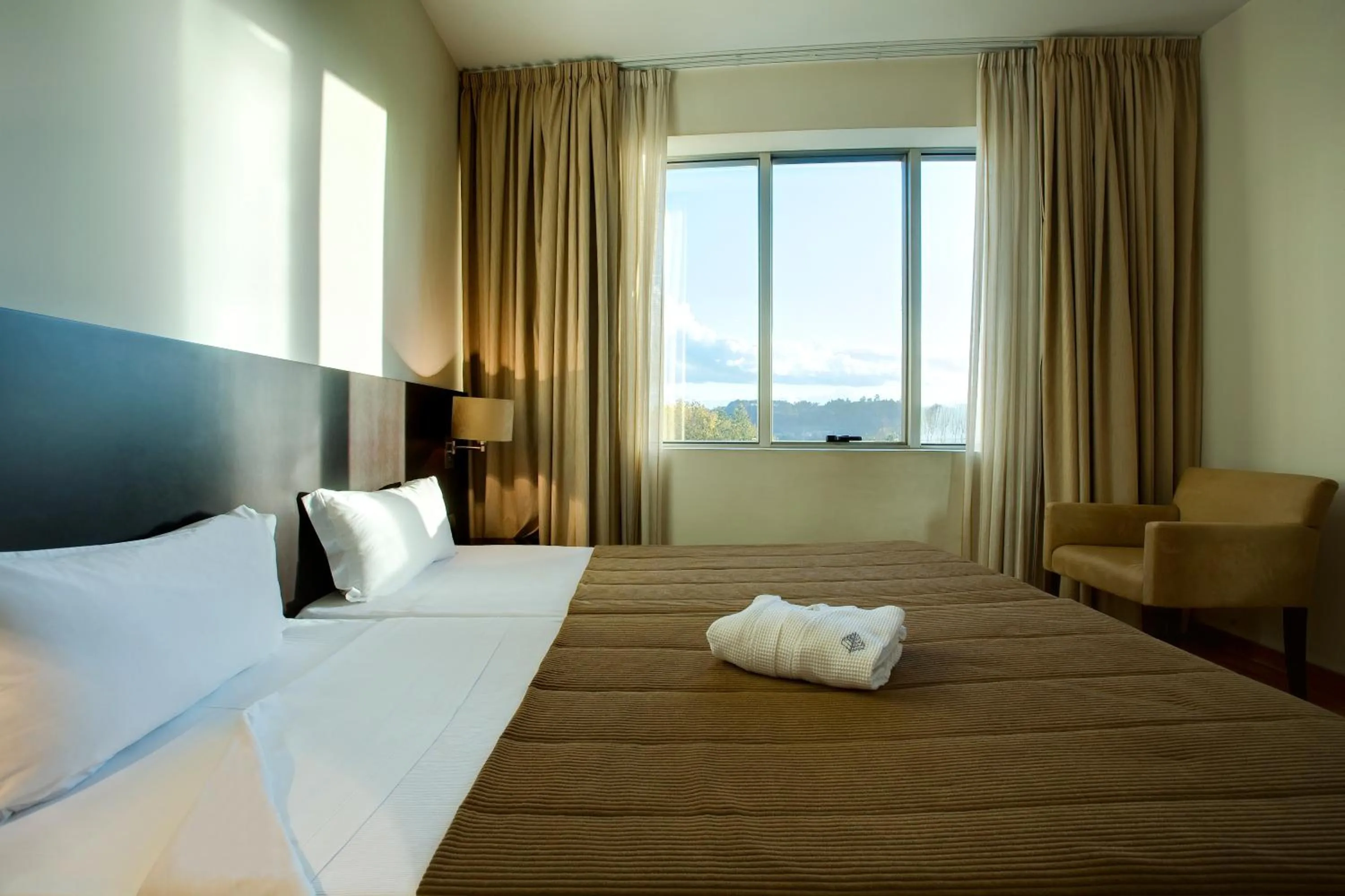 Bedroom, Bed in Hotel Conde de Agueda