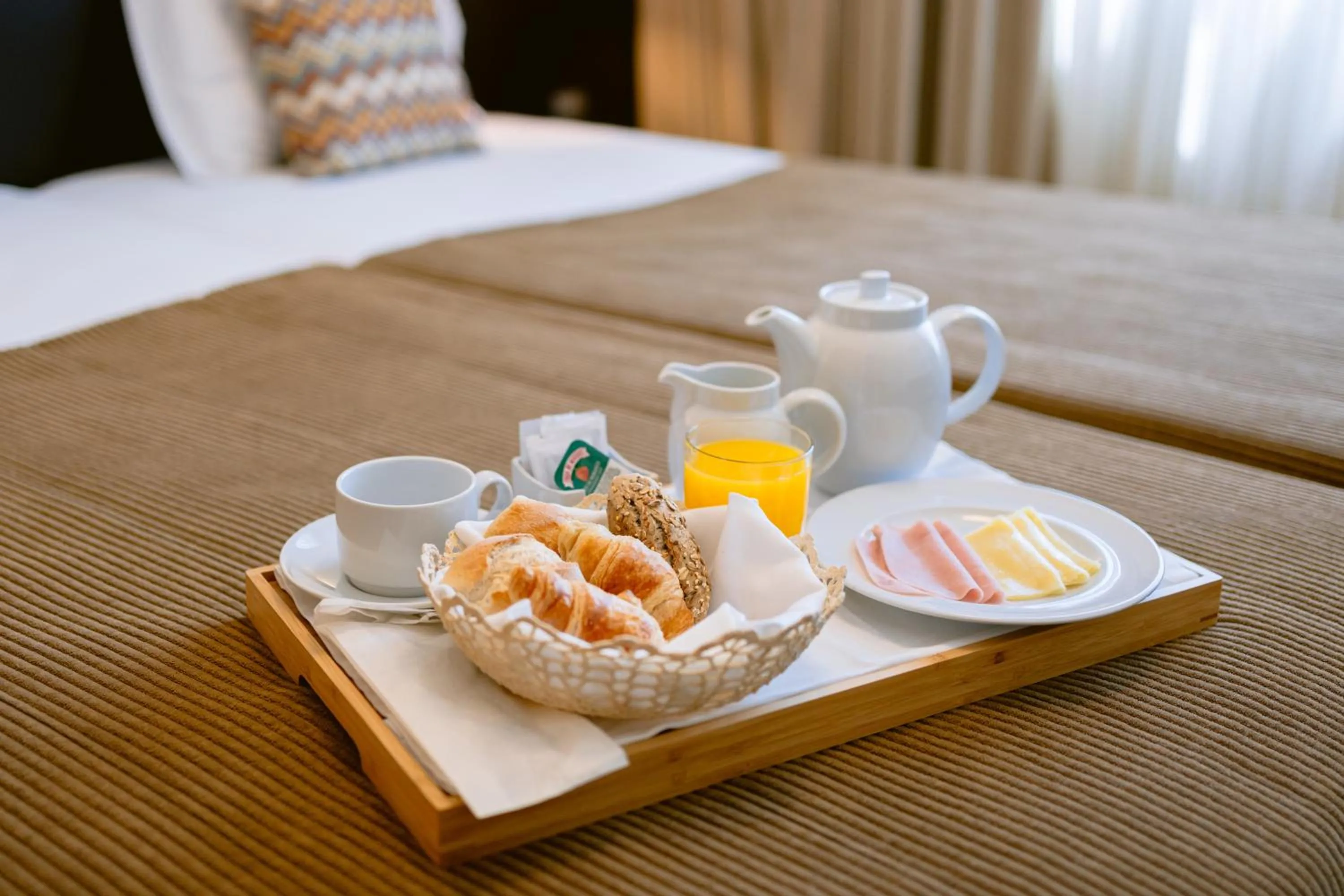 Bedroom, Bed in Hotel Conde de Agueda