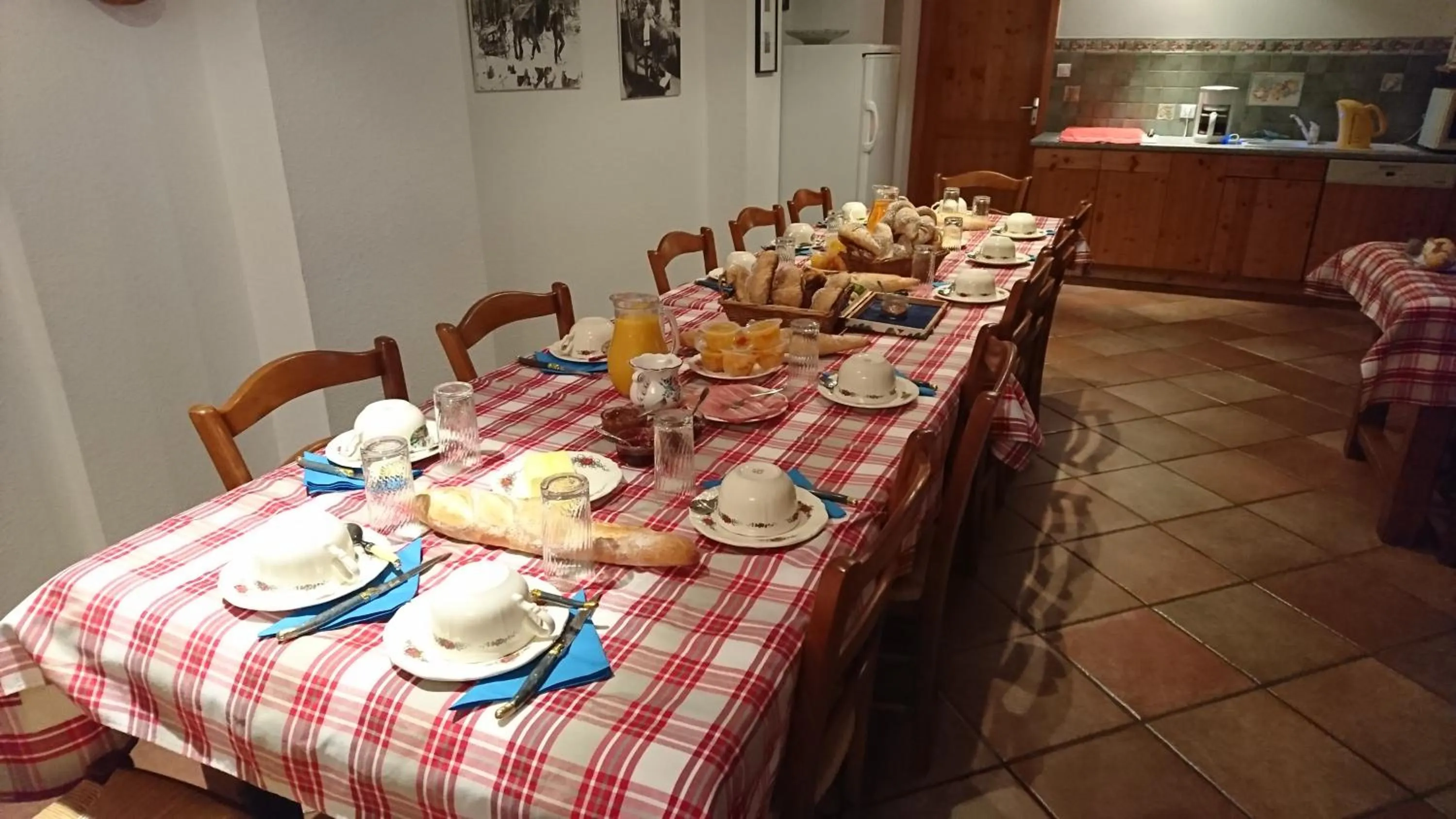 Communal lounge/ TV room in Chambre d'hôtes Kieffer Le Grand Bienfaisy