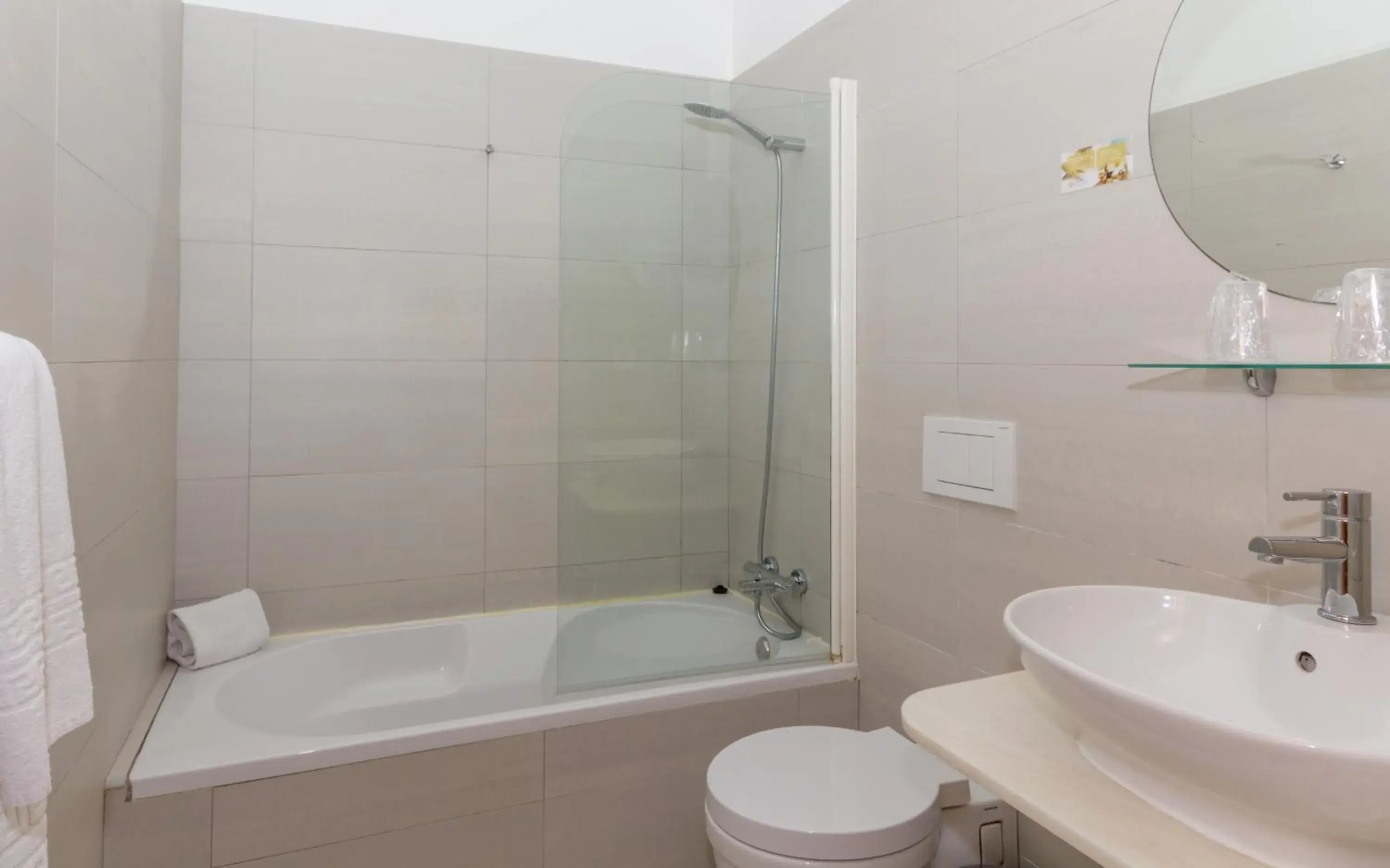 Standard Double Room with Land View in Mareta View - Boutique Bed & Breakfast Standard Double Room with Land View in Mareta View - Boutique Bed & Breakfast