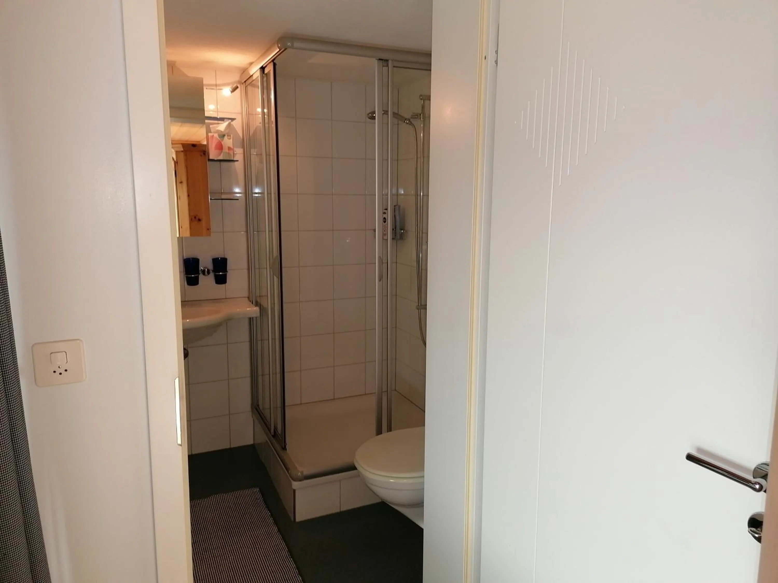 Toilet in Gasthaus Bären Schlatt