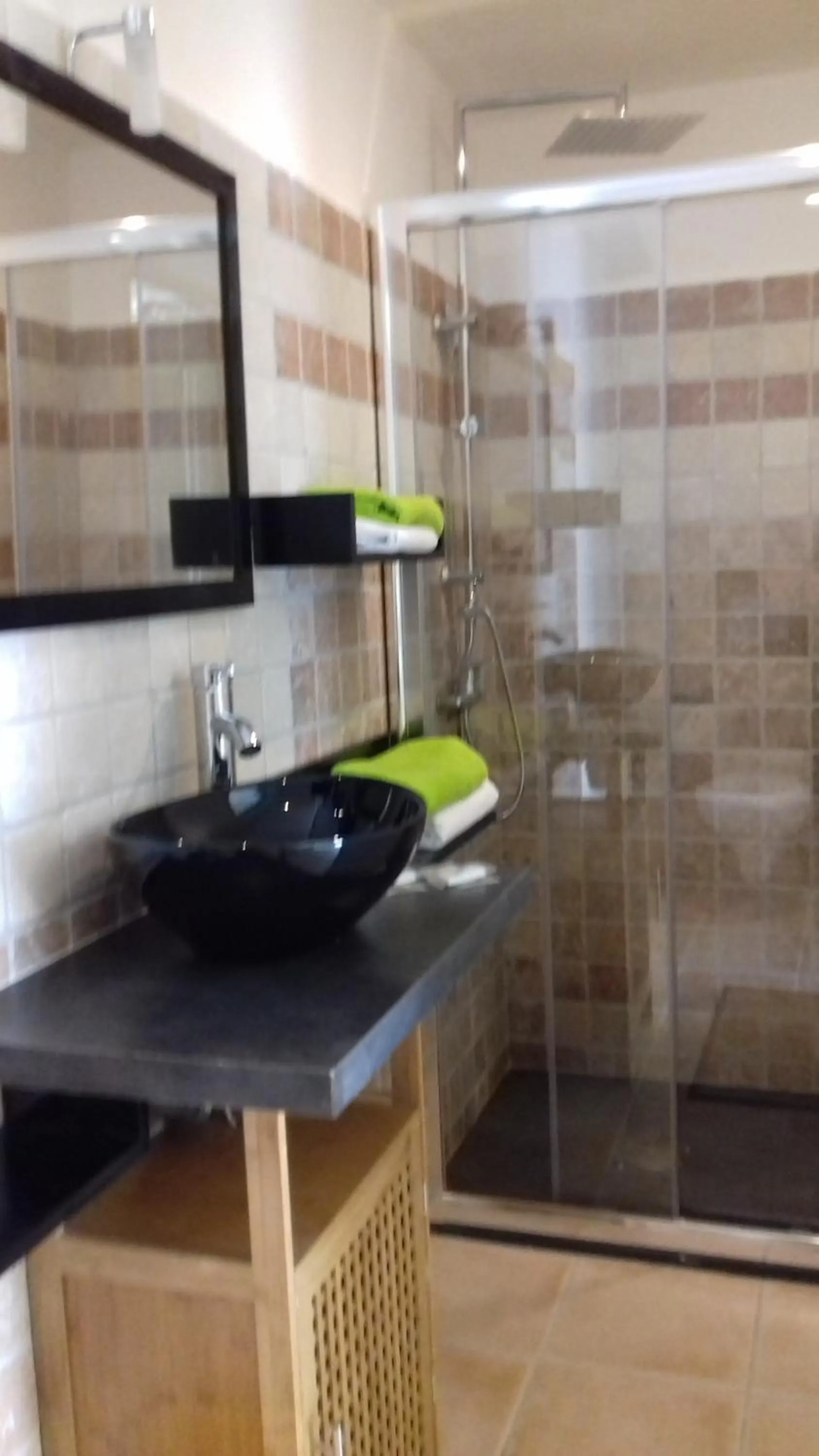 Bathroom in Les Jardins de l'Ermitage