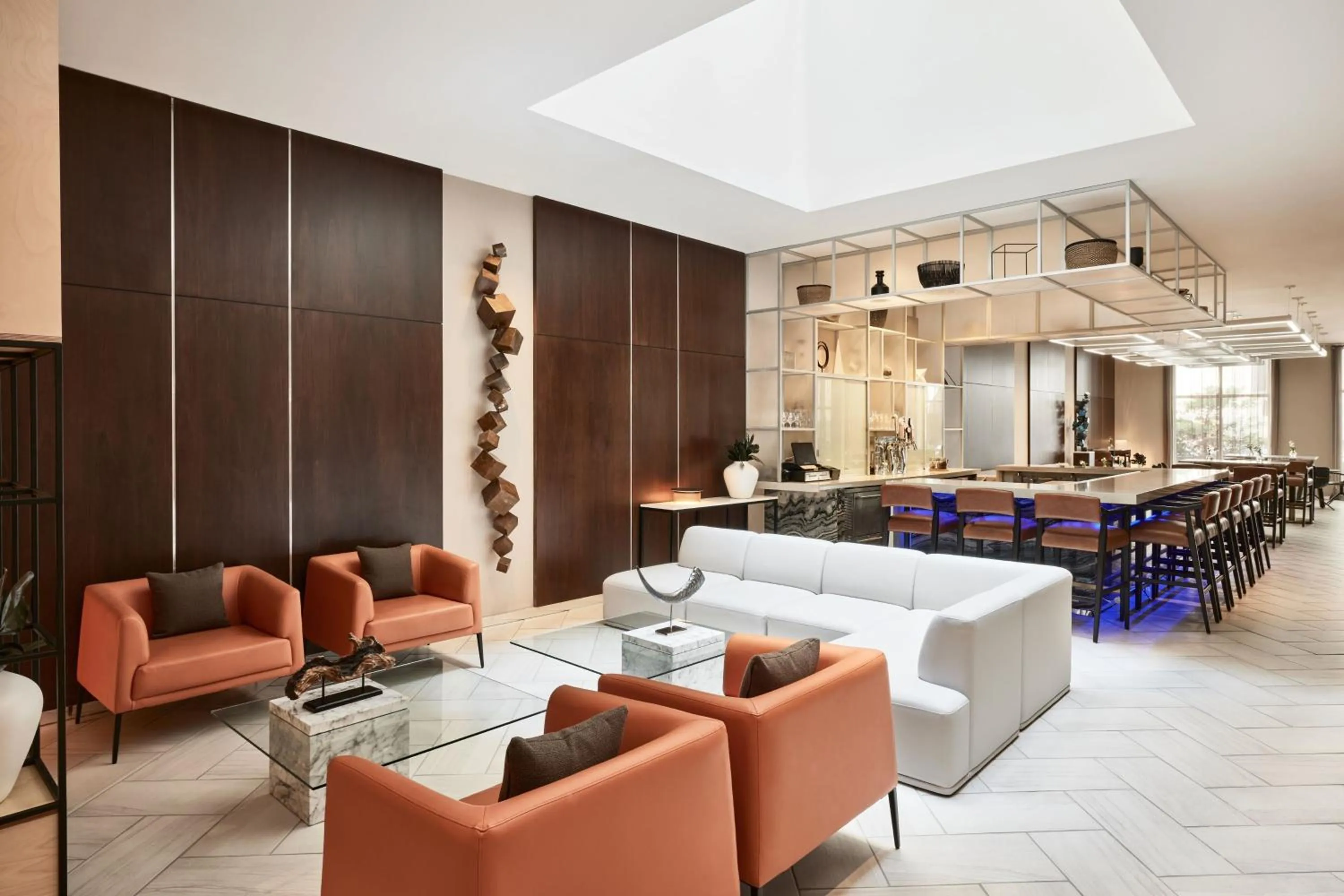 Lounge or bar in AC Hotel by Marriott New Orleans French Quarter