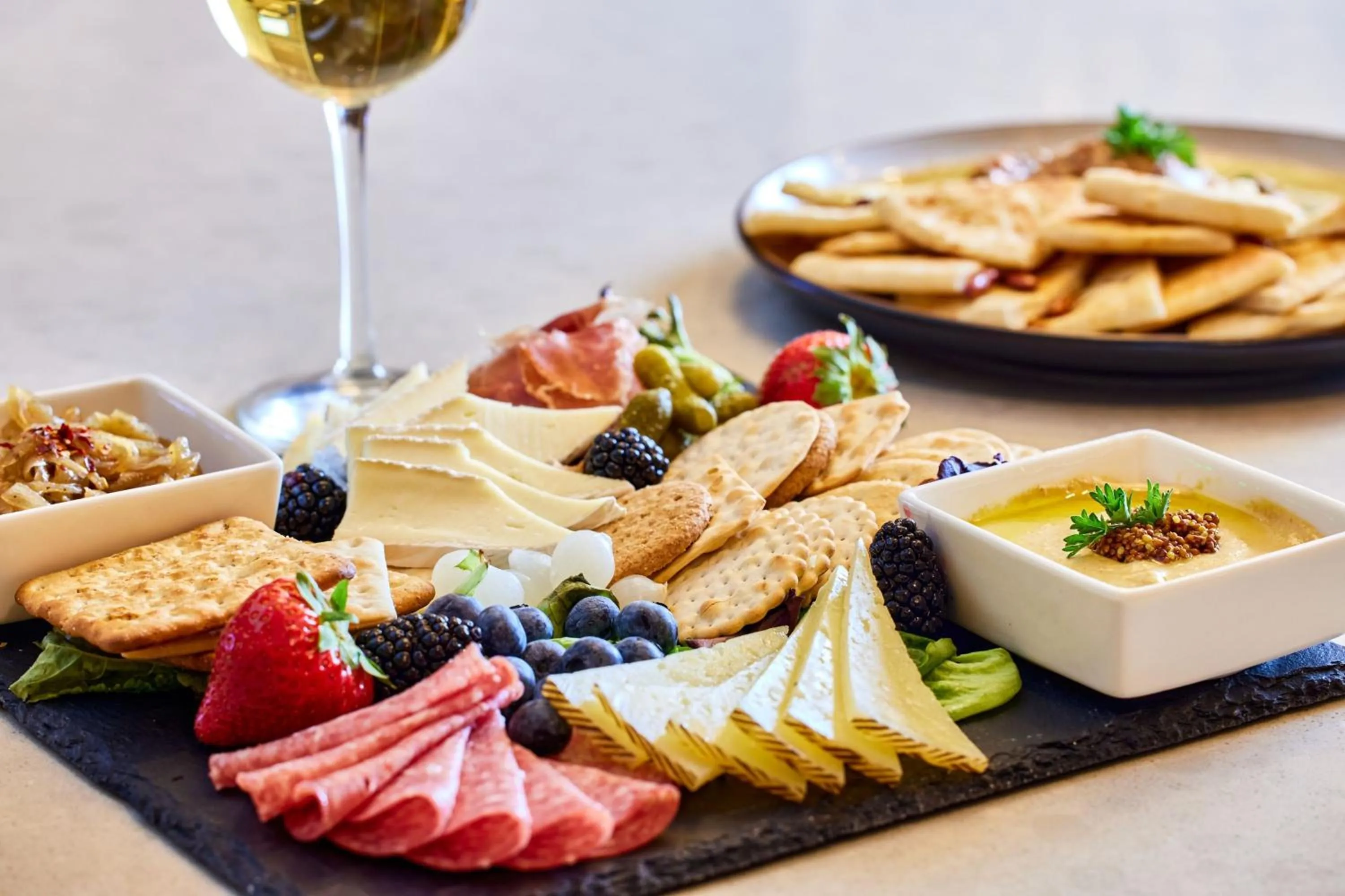 Lounge or bar in AC Hotel by Marriott New Orleans French Quarter