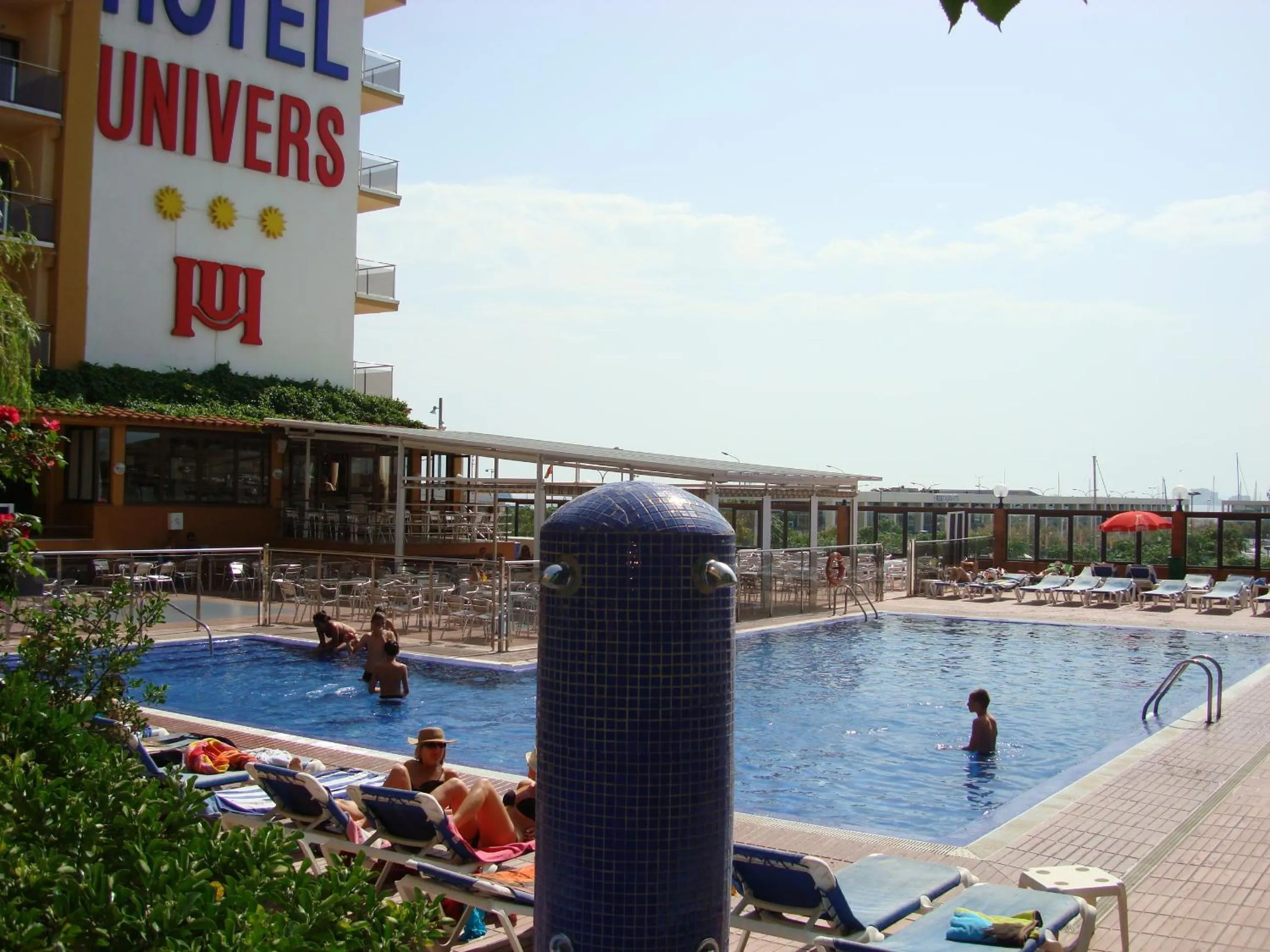 Facade/entrance in Hotel Univers