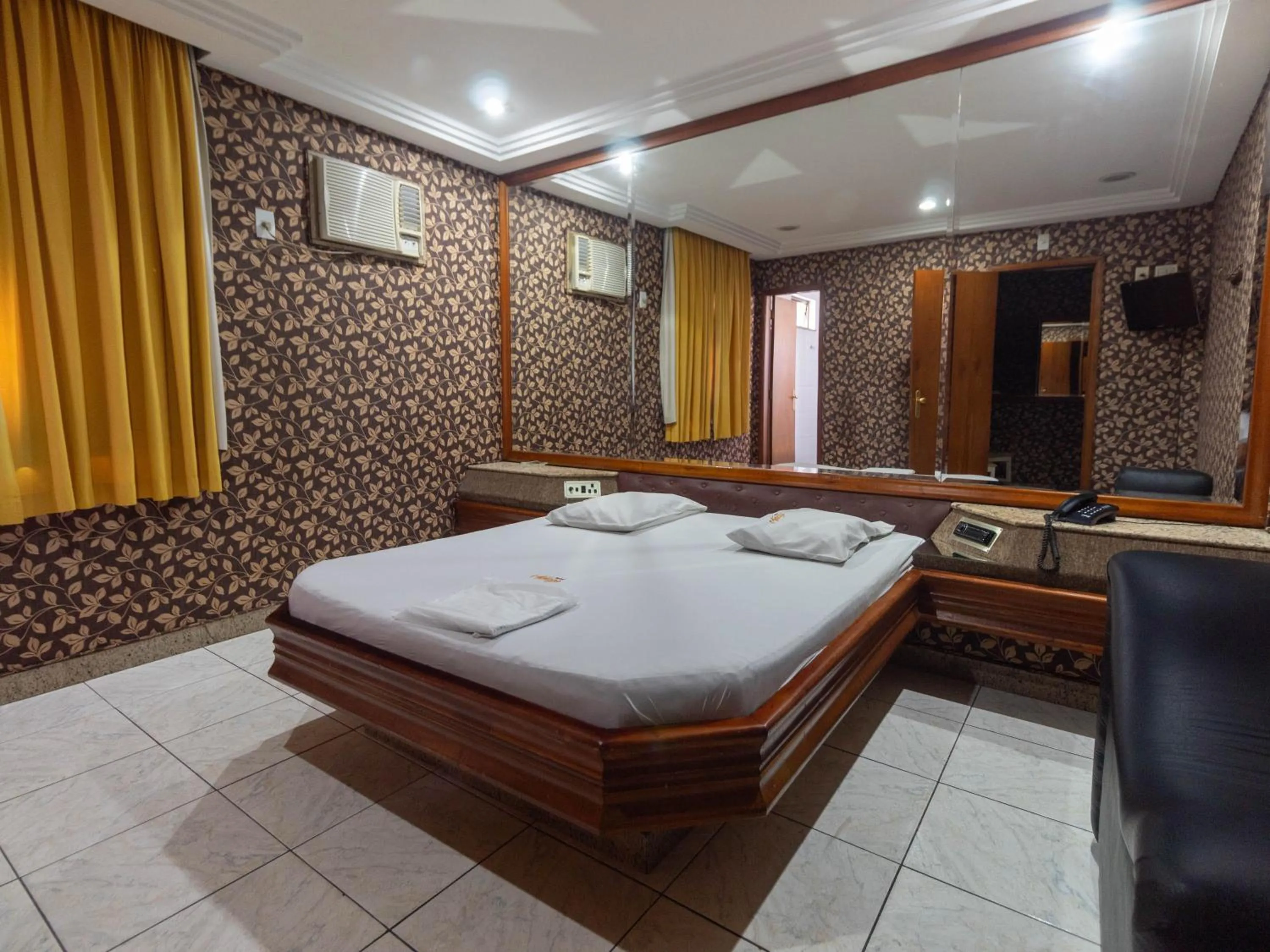 Photo of the whole room, Bed in Hotel Malaga (Adult Only)