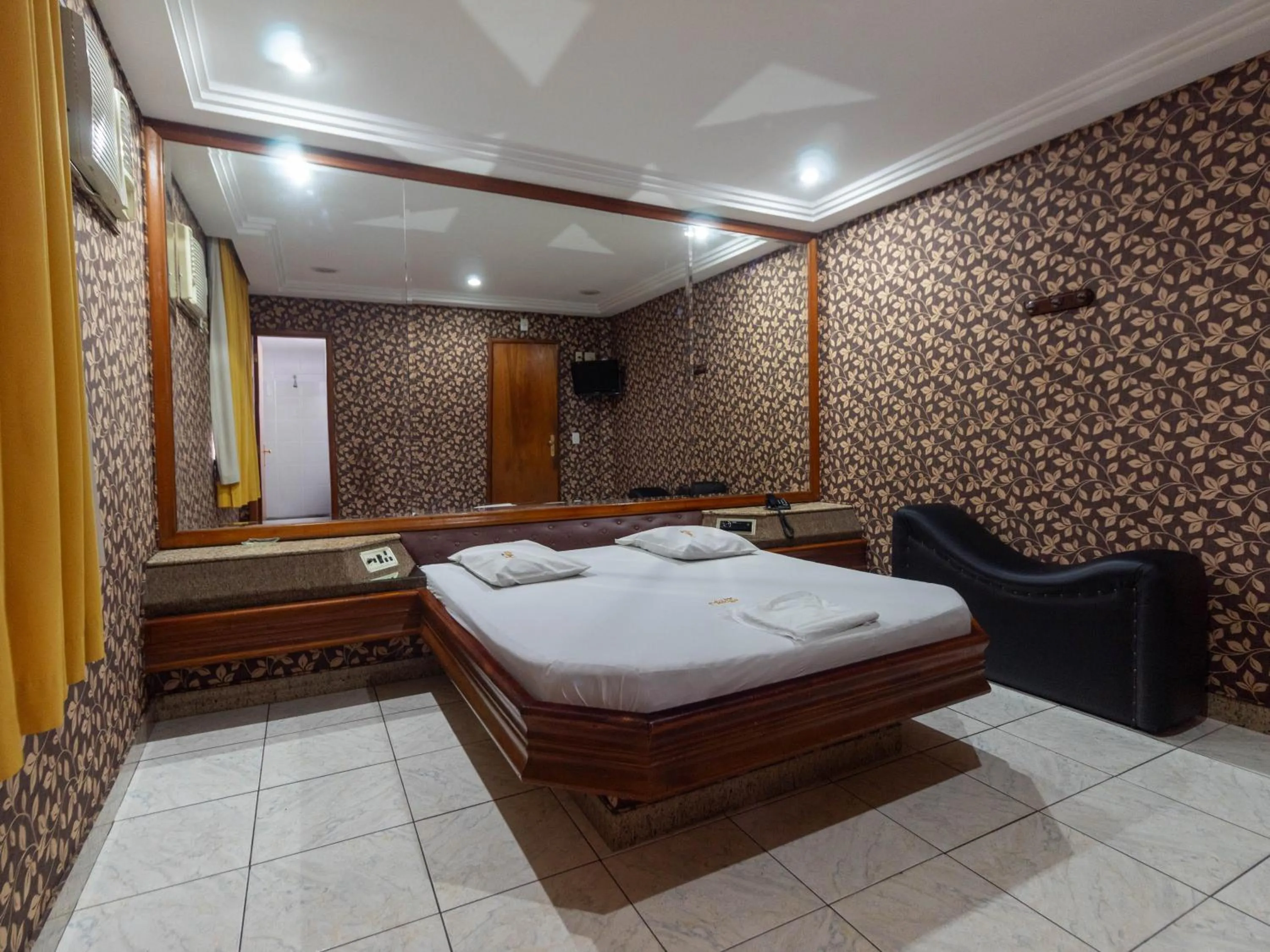 Photo of the whole room, Bed in Hotel Malaga (Adult Only)
