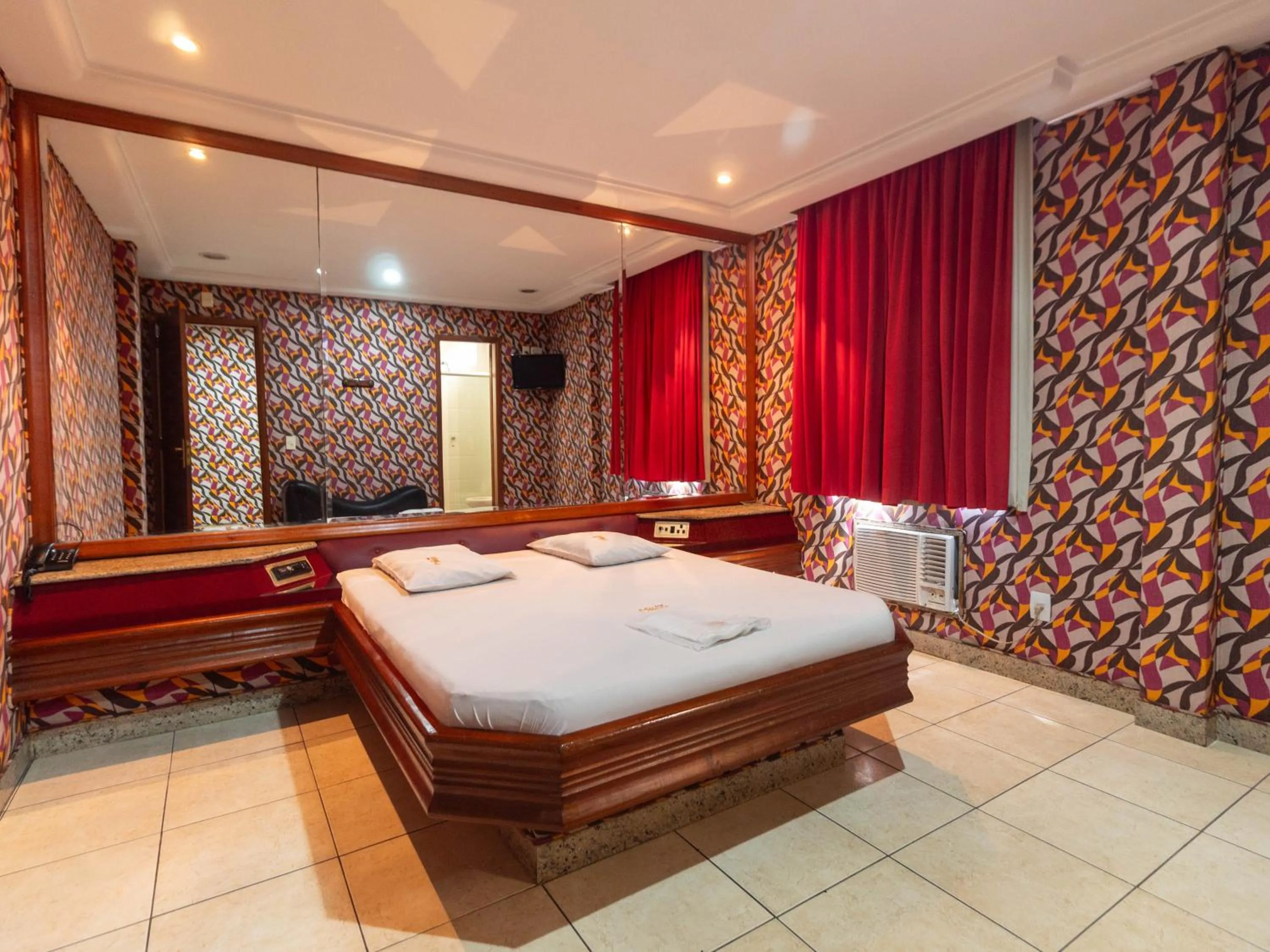 Photo of the whole room, Bed in Hotel Malaga (Adult Only)