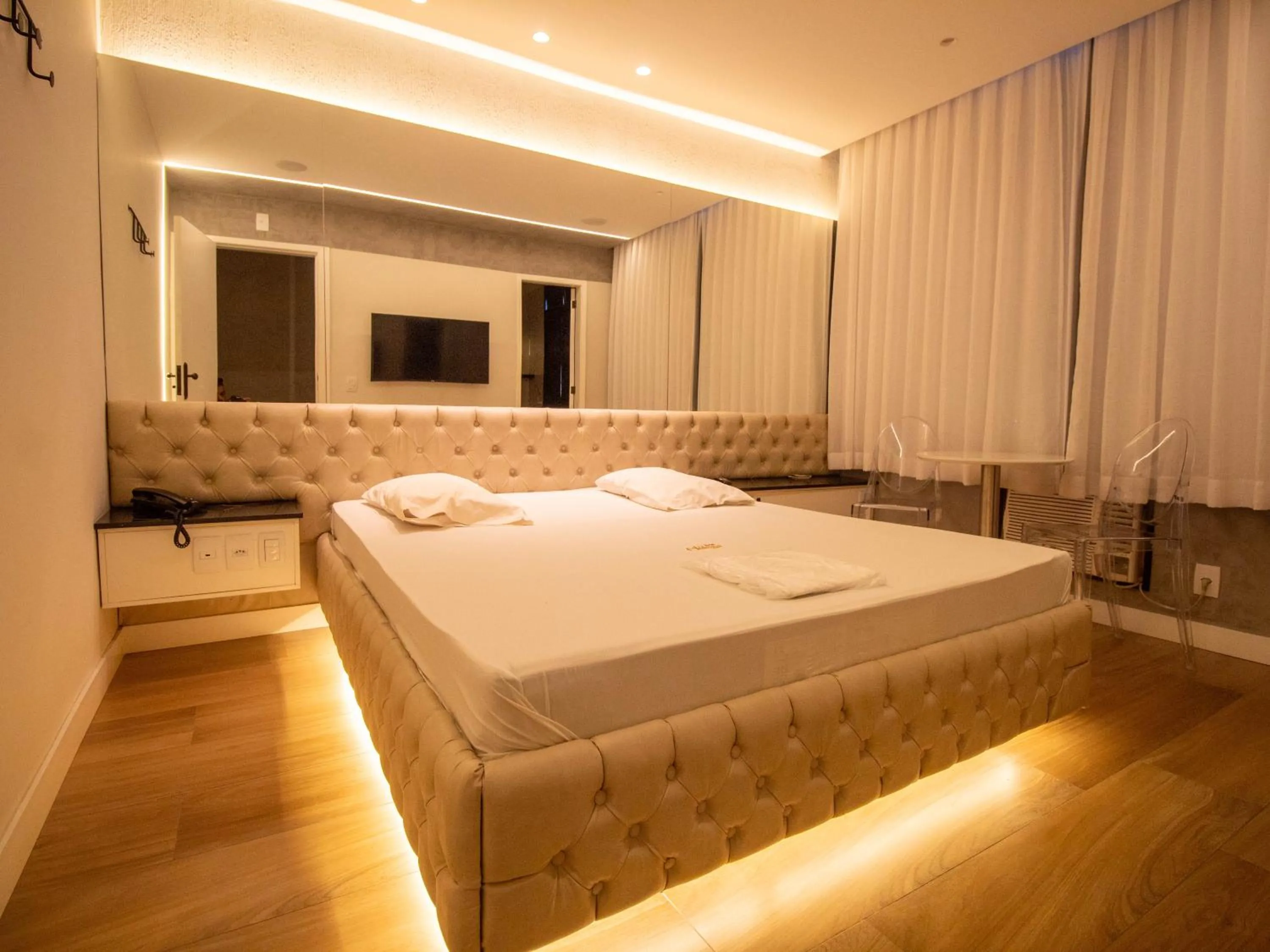 Bed in Hotel Malaga (Adult Only)