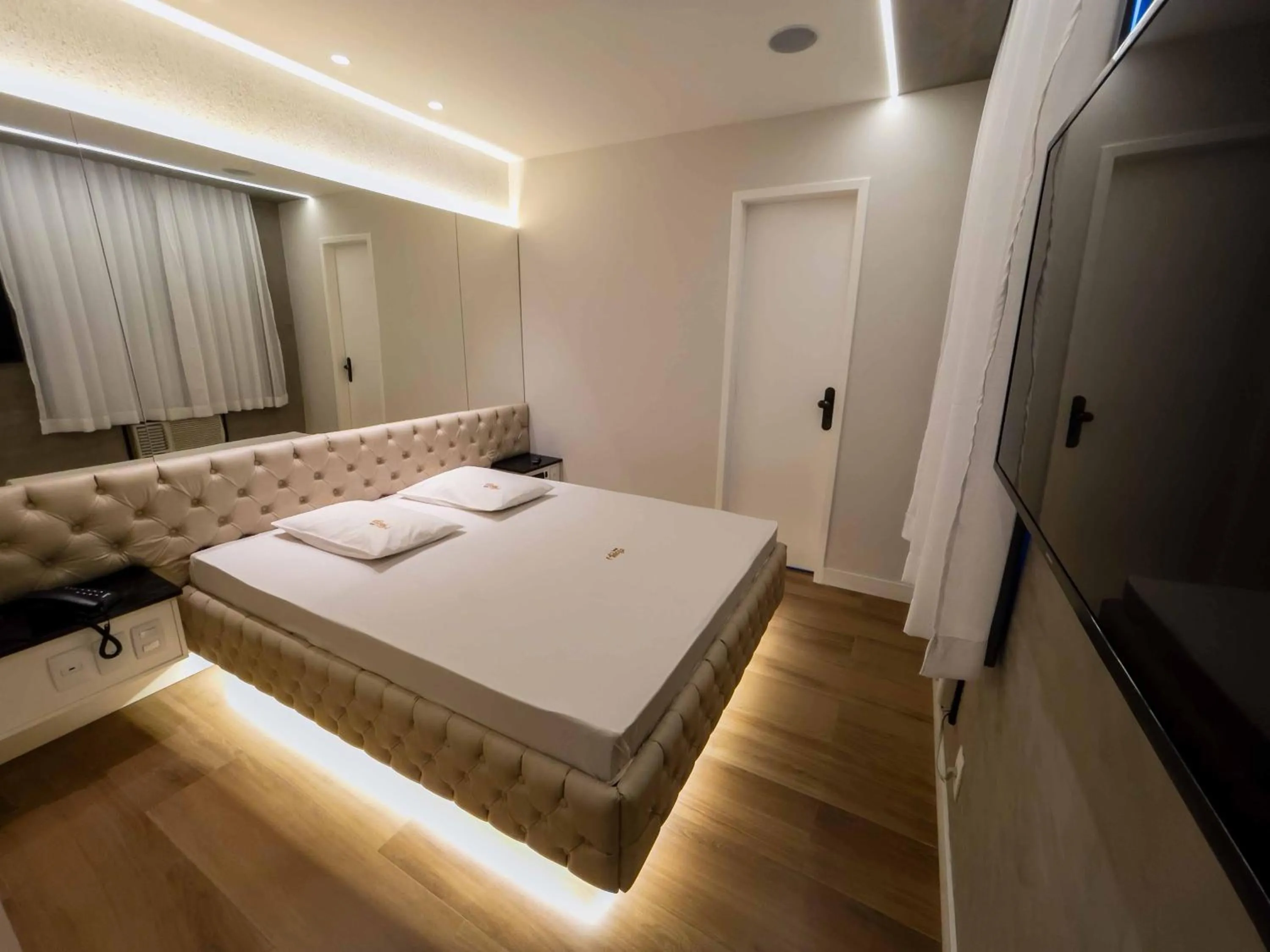 Bed in Hotel Malaga (Adult Only)