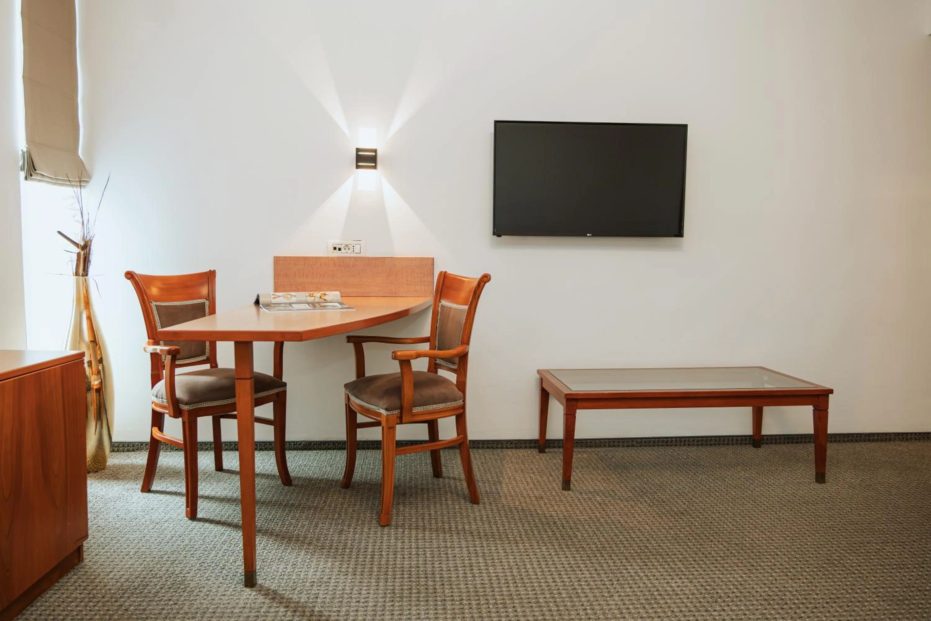 Bedroom in Hotel Duke Romana City Center