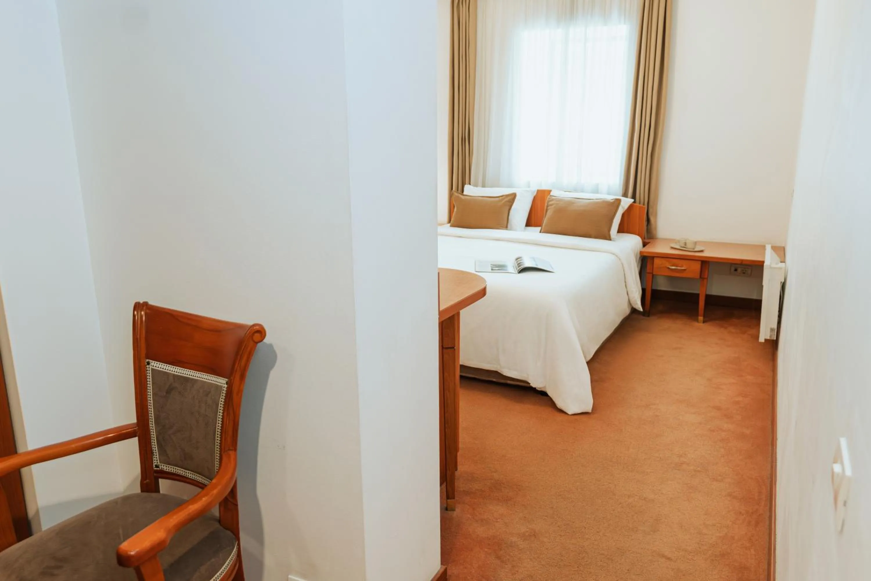 Bedroom, Bed in Hotel Duke Romana City Center