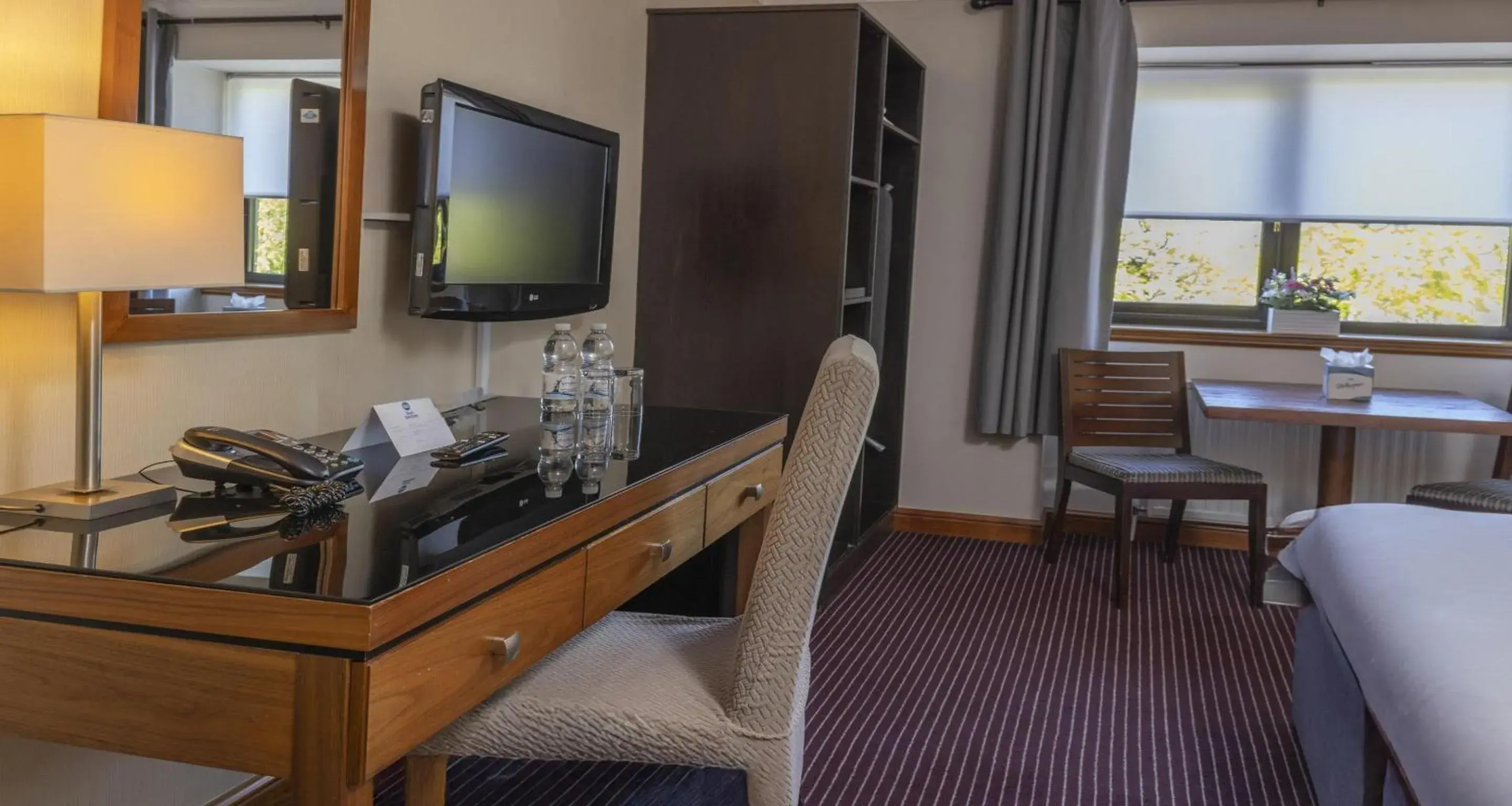 Bedroom, Bed in Best Western The Hilcroft Hotel West Lothian Bedroom, Bed in Best Western The Hilcroft Hotel West Lothian