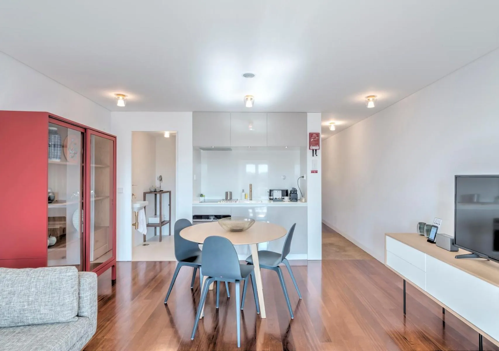 Communal lounge/ TV room in Oporto Street das Aldas - River View