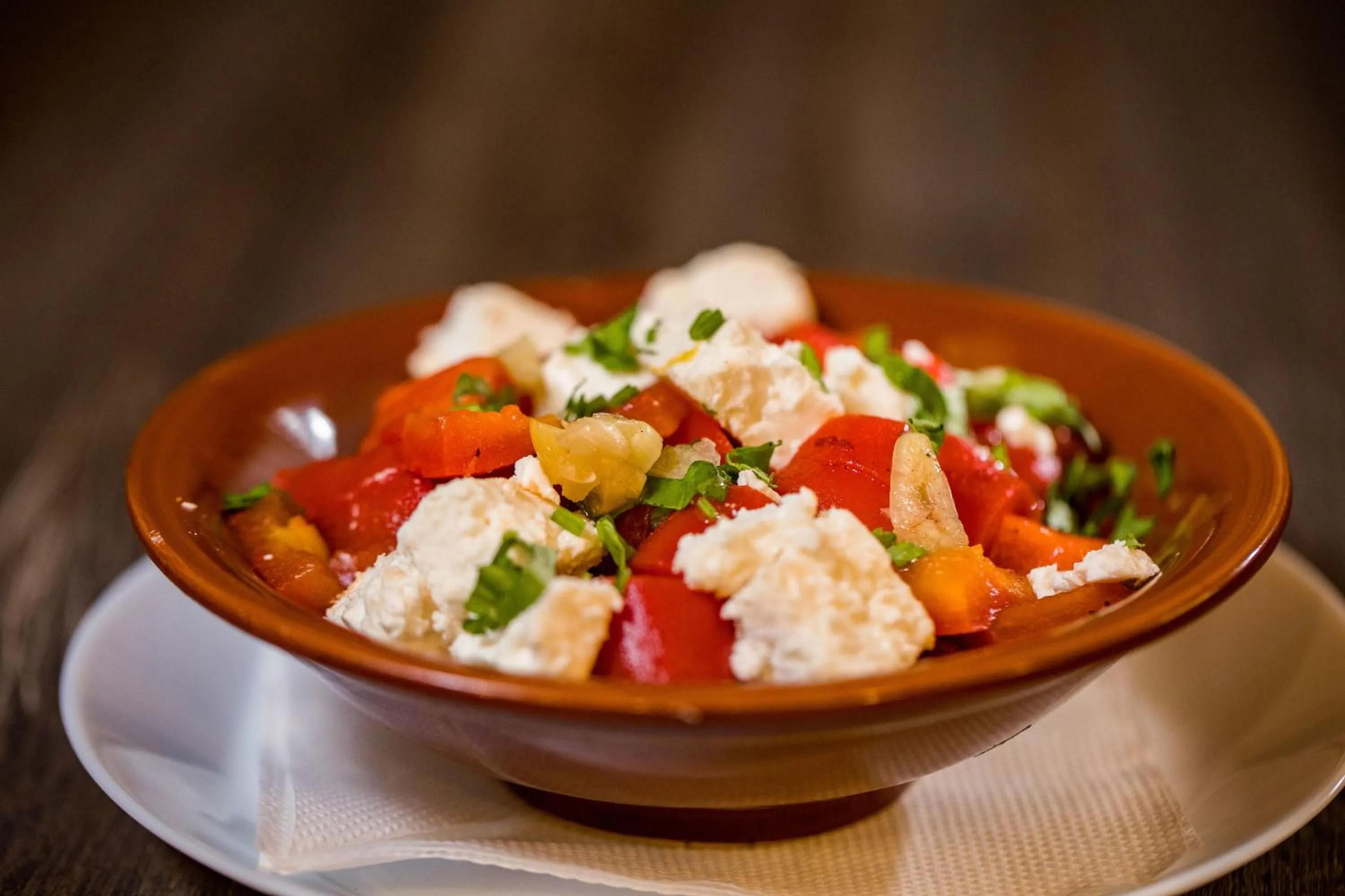 Restaurant/places to eat in Samaa Hotel