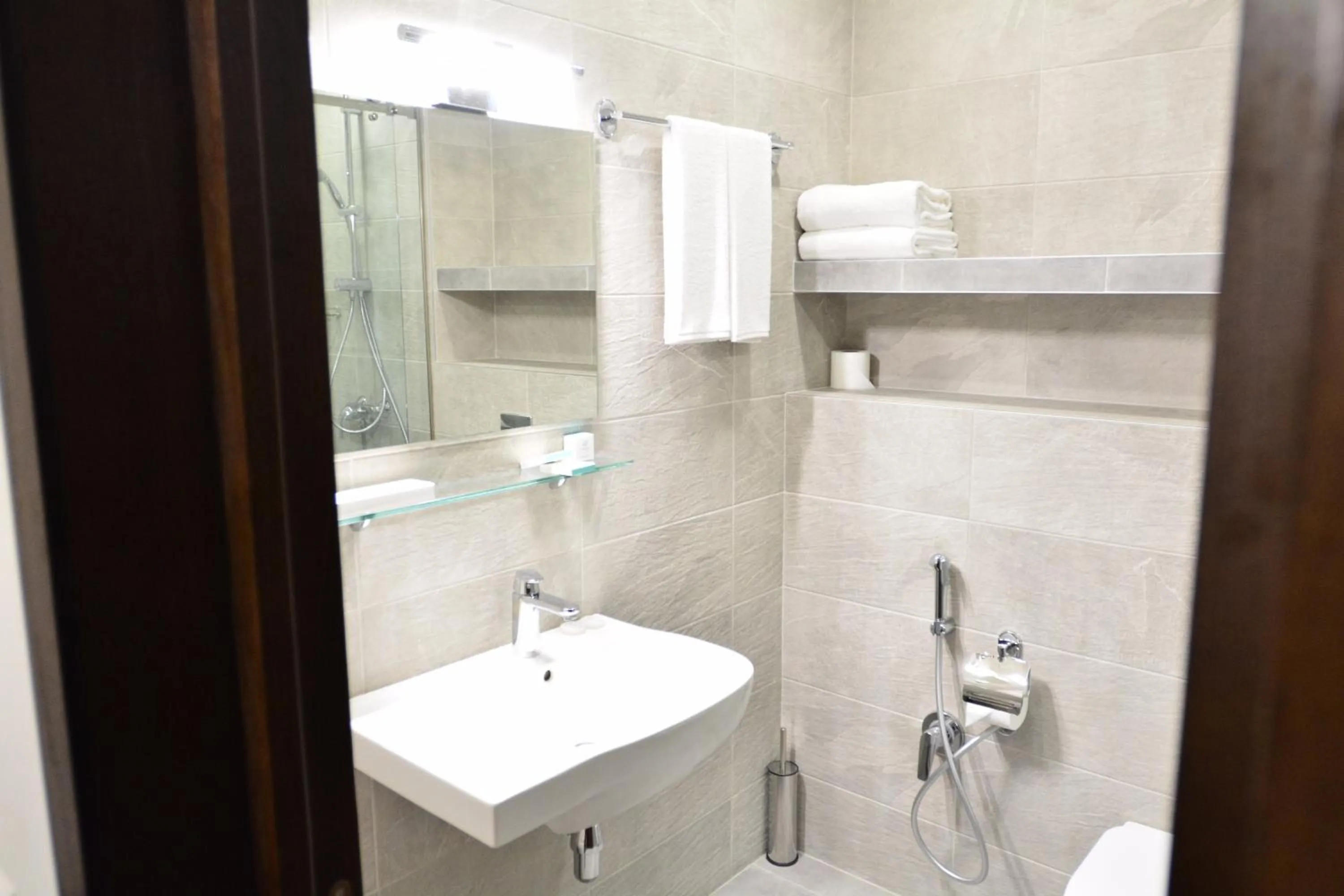 Bathroom in Hotel Garnet Tbilisi