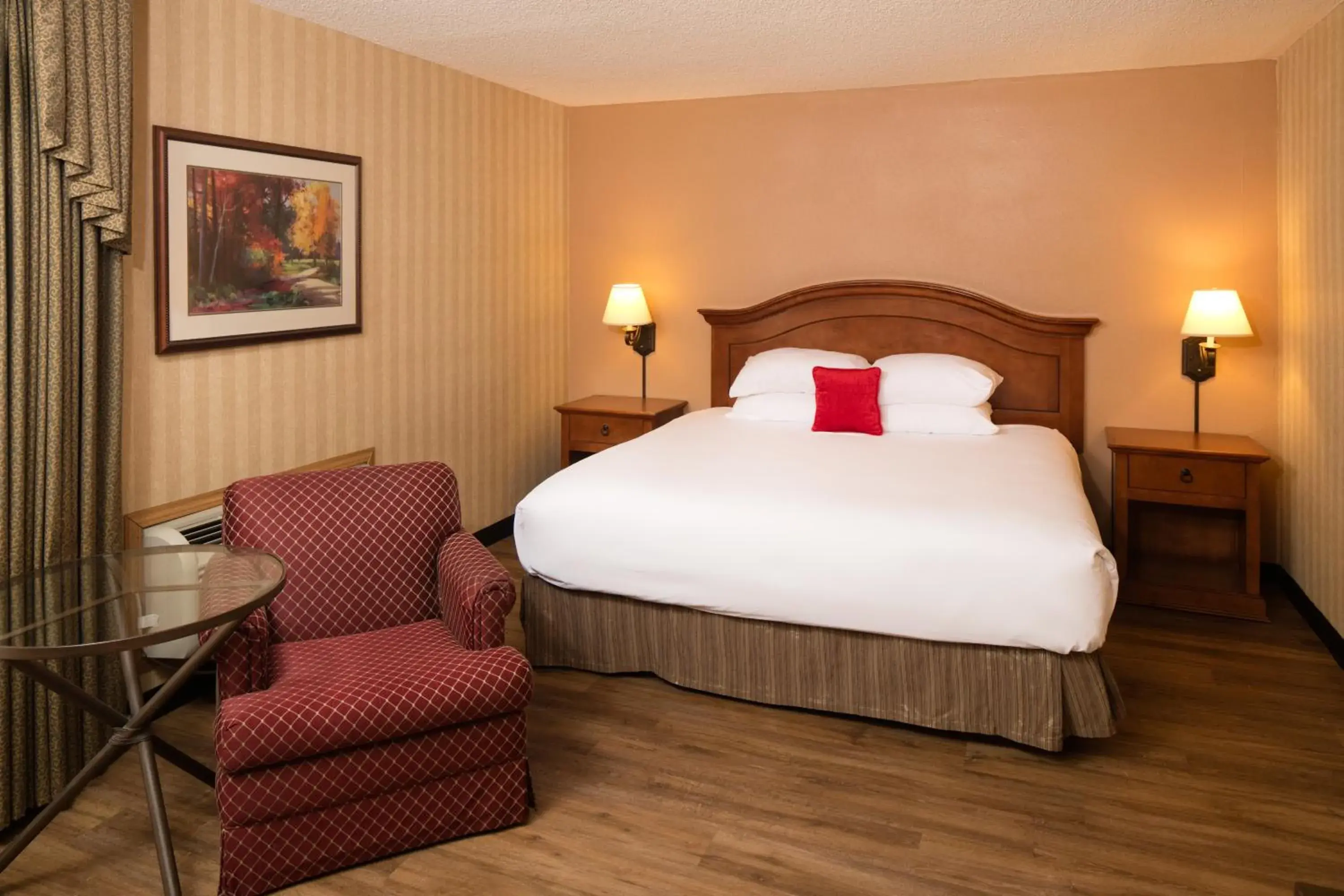 Bed in Red Lion Hotel Twin Falls