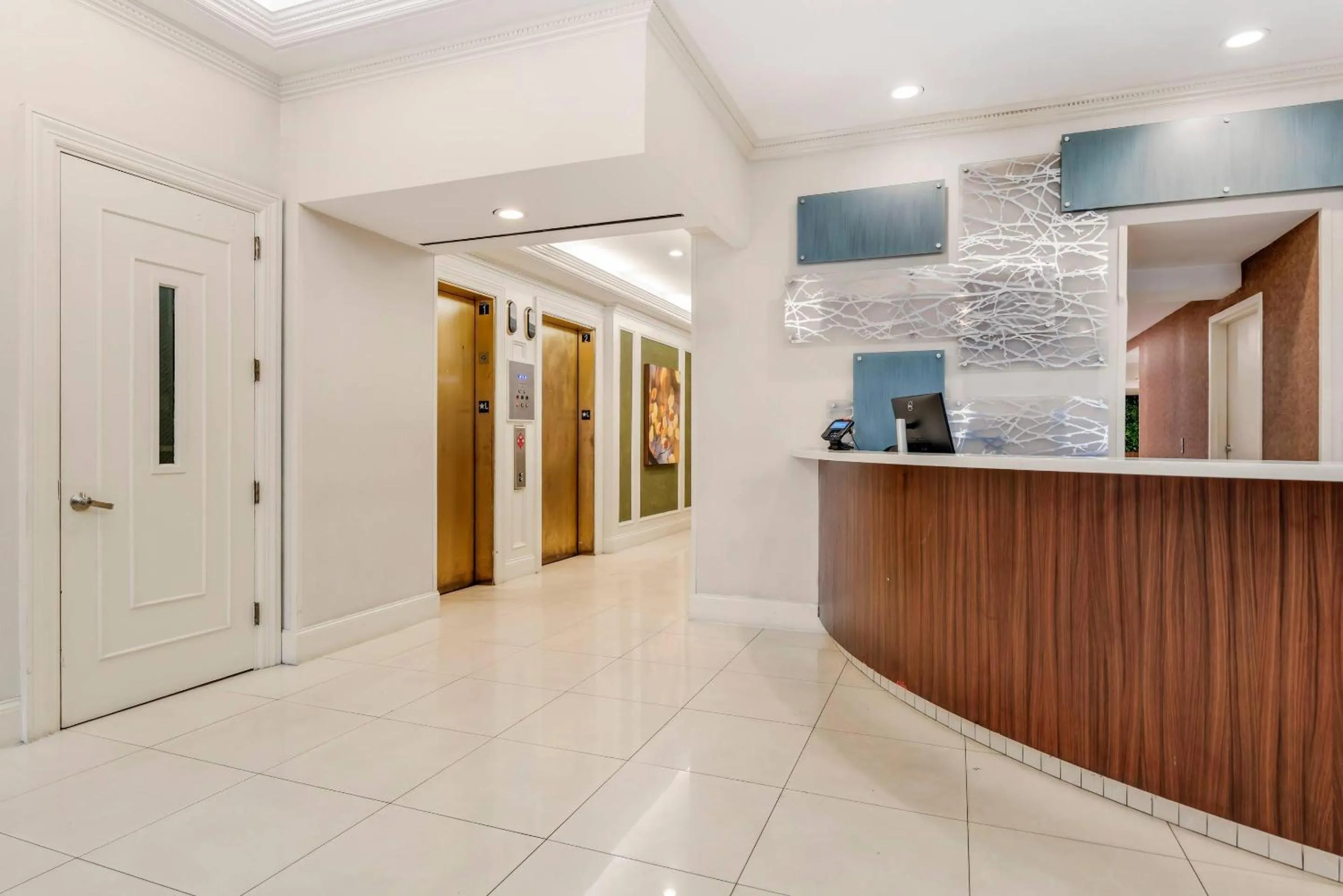 Lobby or reception in The Connally Hotel Downtown Atlanta, an Ascend Collection Hotel