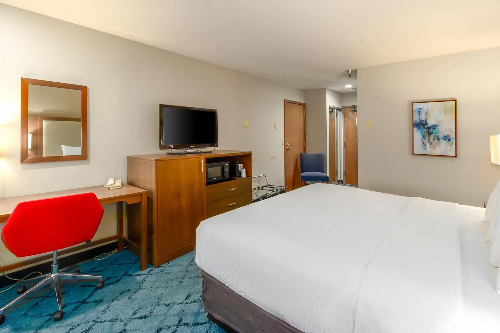 Bed in Red Lion Templin's Hotel on the River