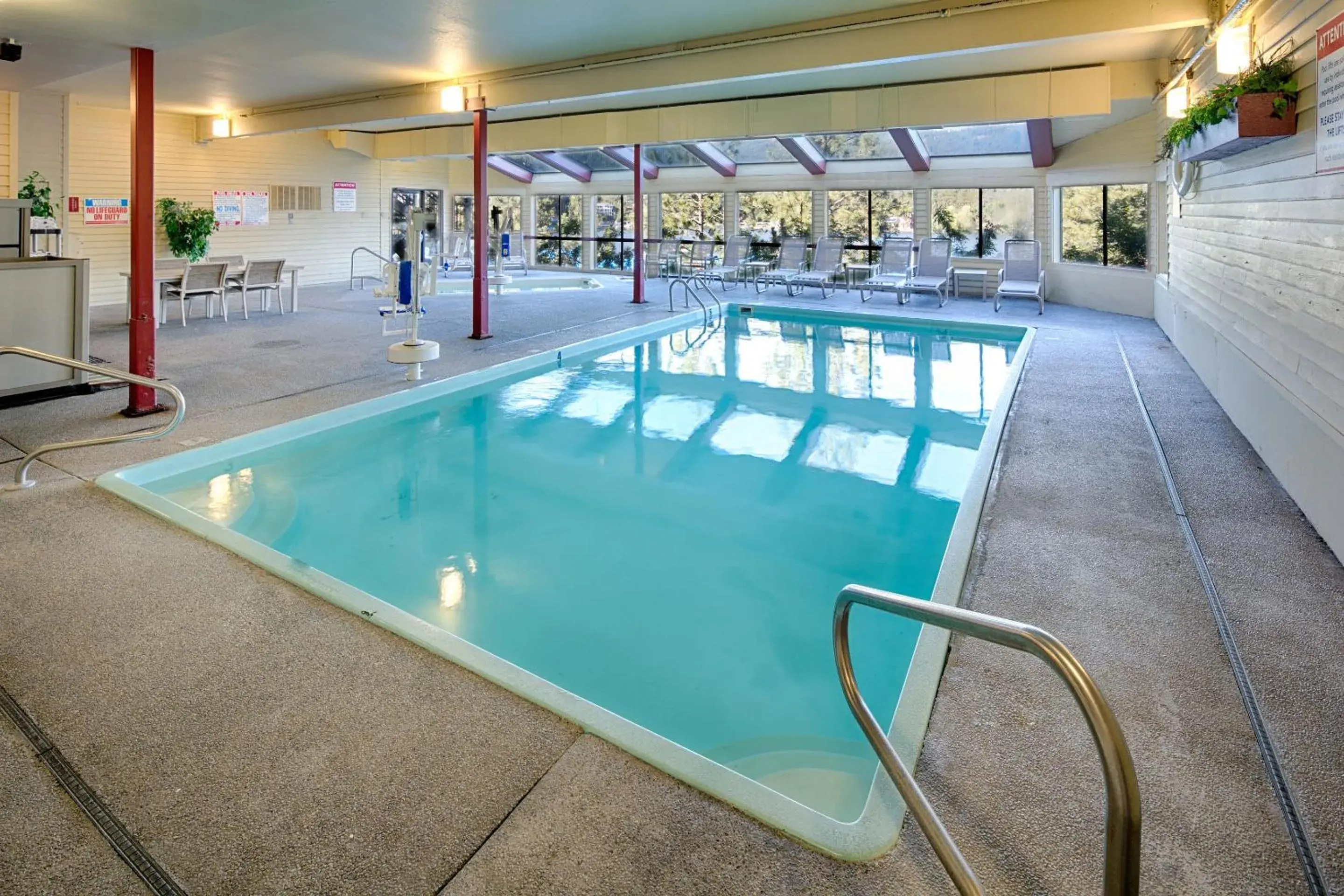 Swimming pool in Red Lion Templin's Hotel on the River Swimming pool in Red Lion Templin's Hotel on the River