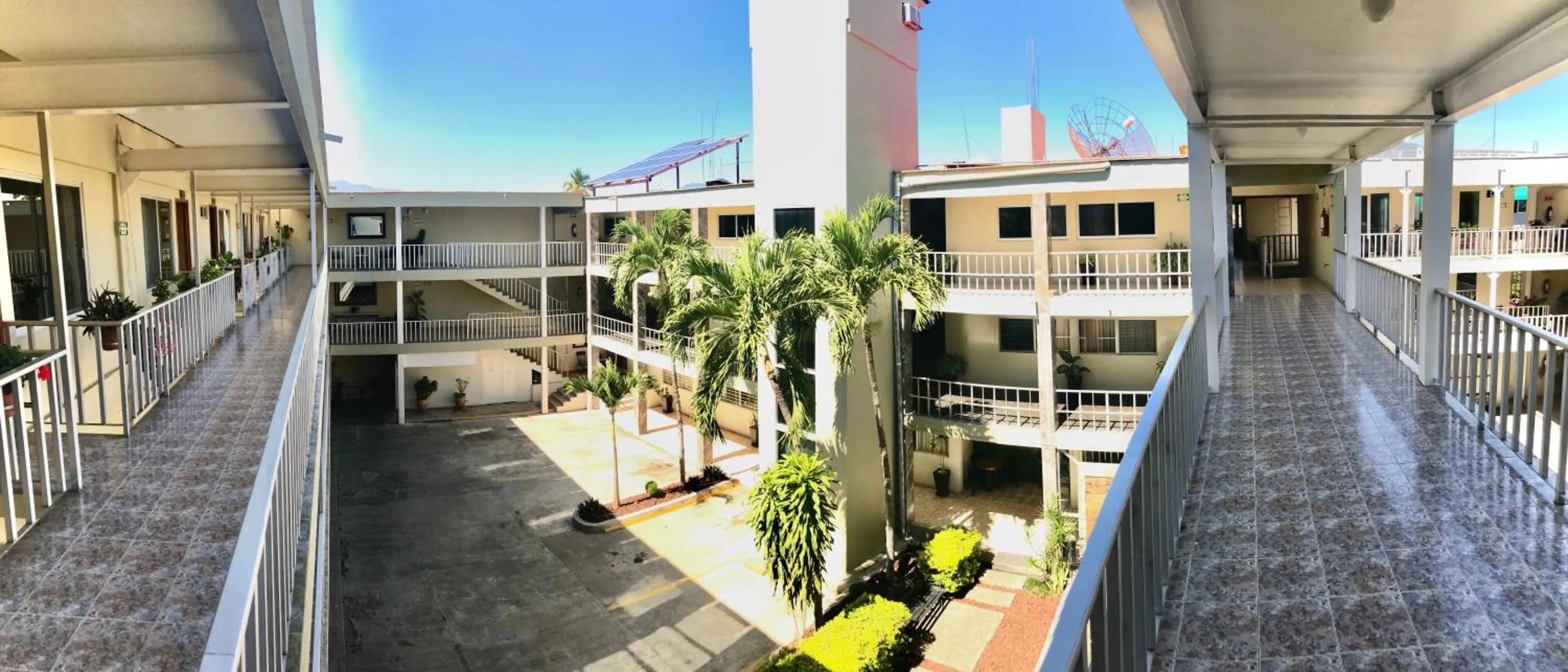 Hotel del Camino Real