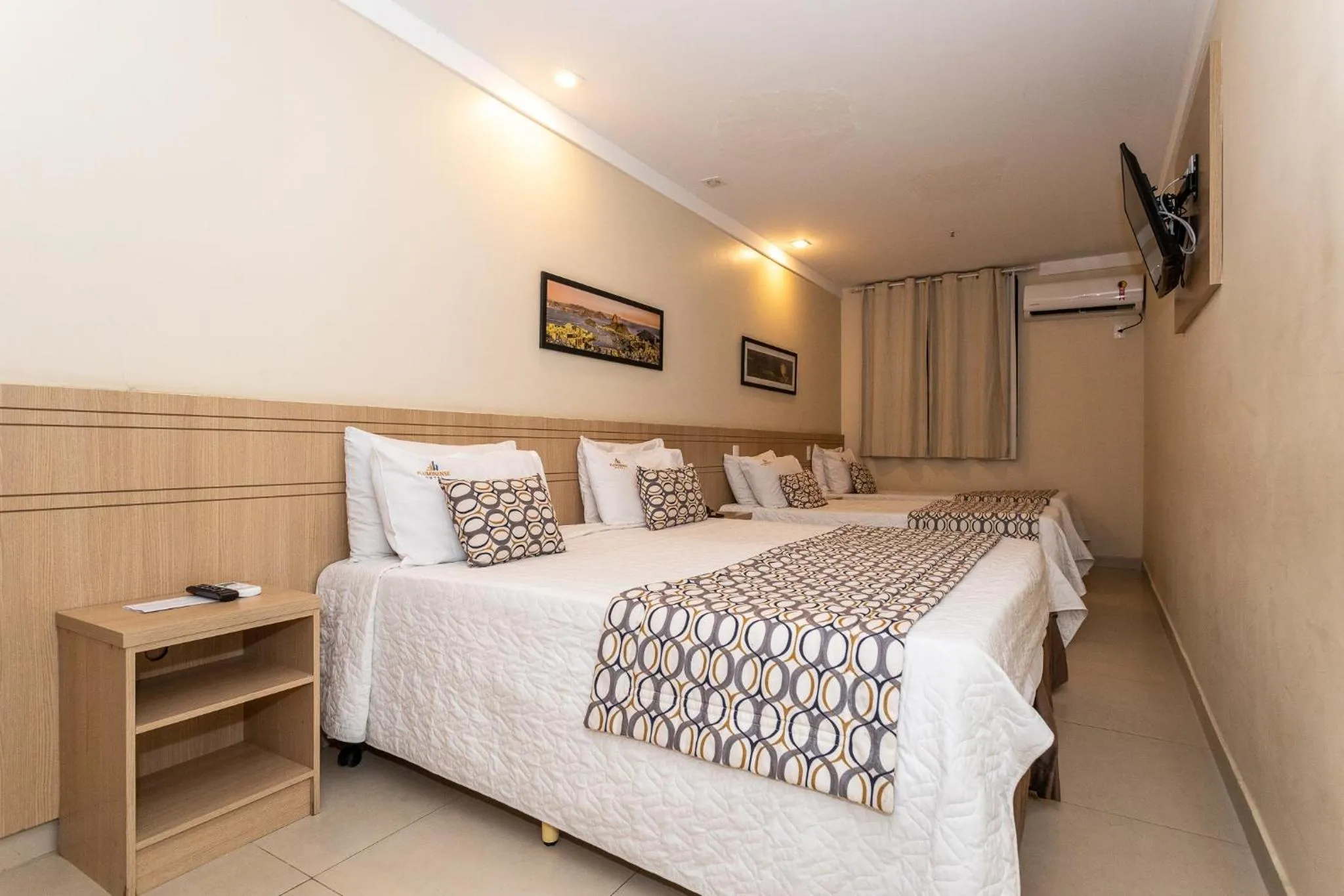 Bedroom, Bed in Fluminense Hotel