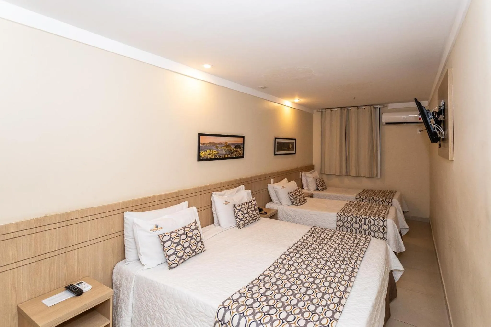 Bedroom, Bed in Fluminense Hotel