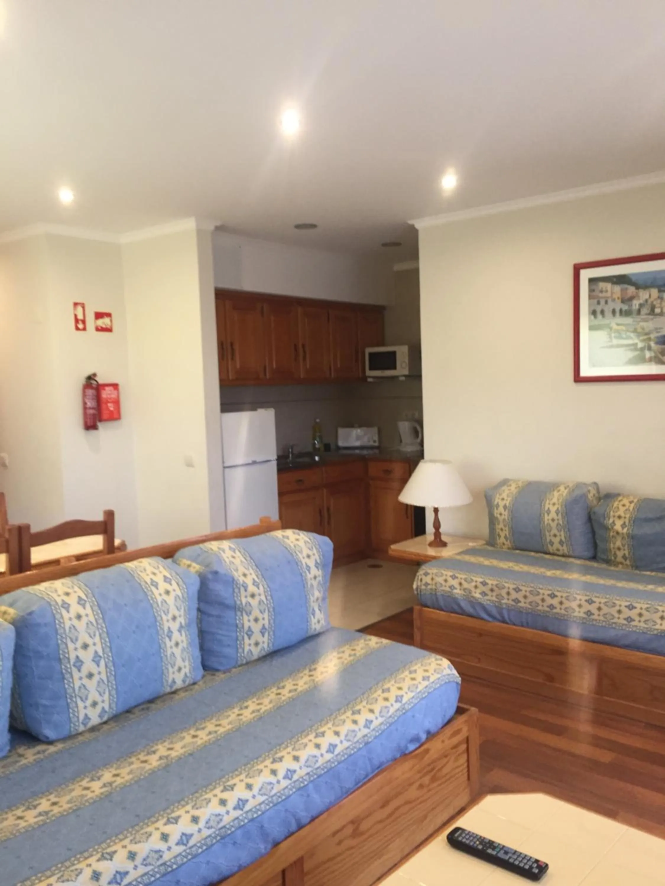 TV and multimedia in Parque Mourabel, Oásis Village & Pé do Lago