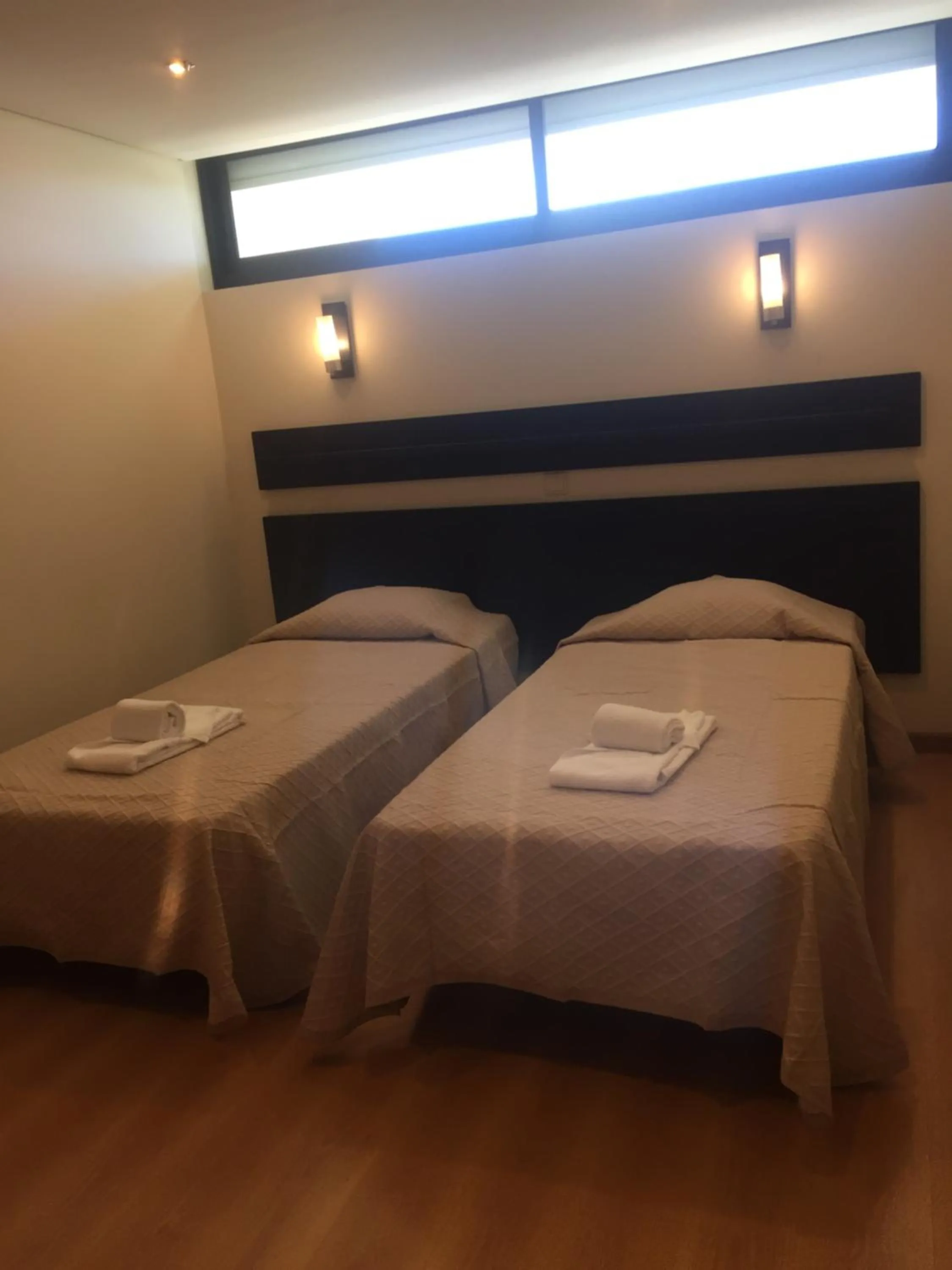 Bed in Parque Mourabel, Oásis Village & Pé do Lago