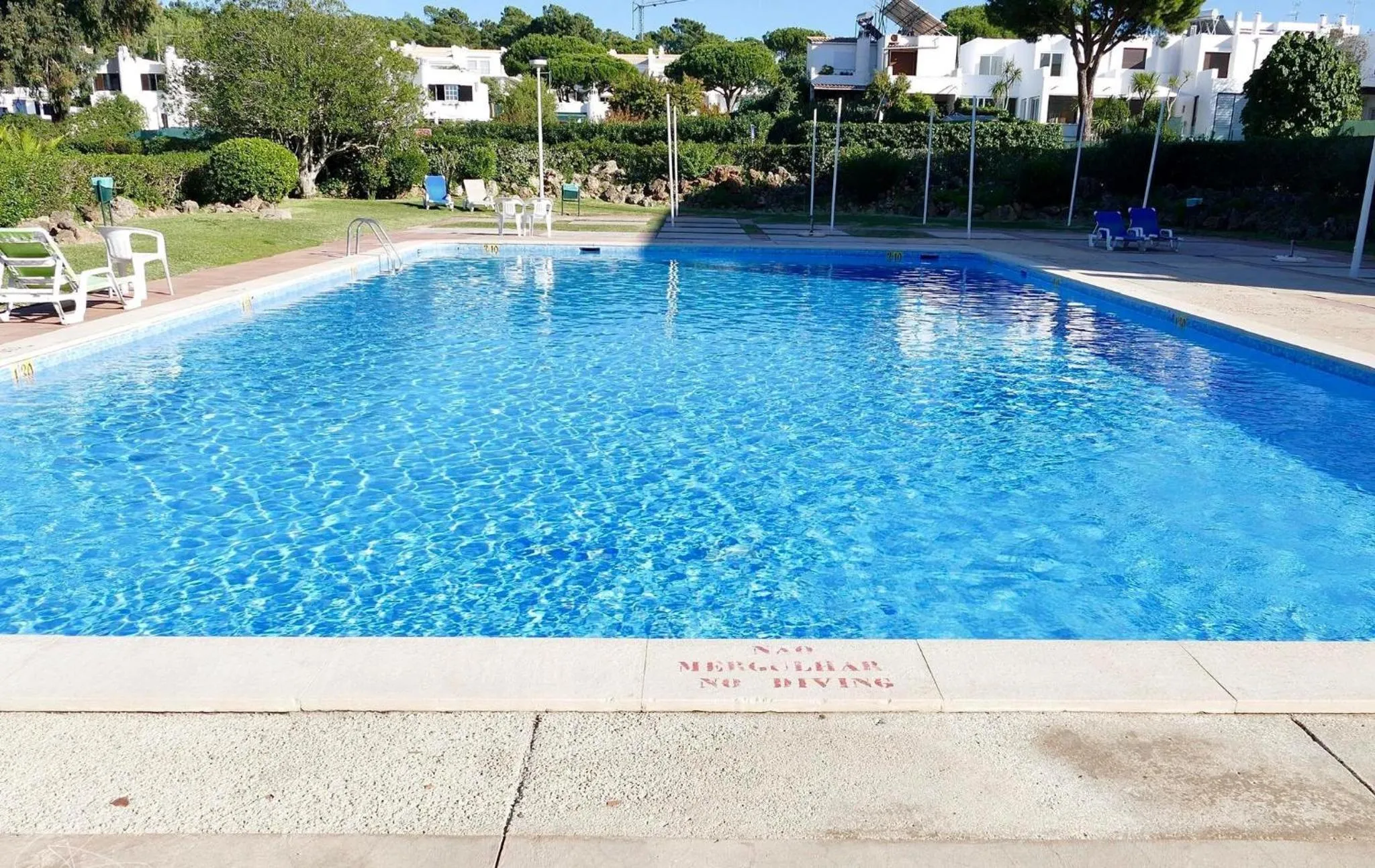 Swimming pool in Parque Mourabel, Oásis Village & Pé do Lago