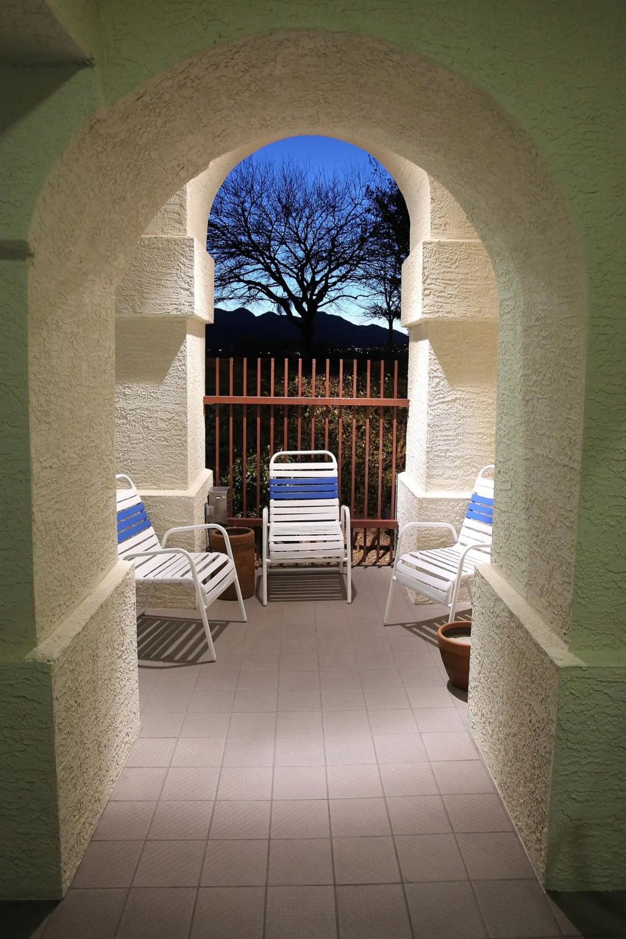 Patio in Gateway Studio Suites