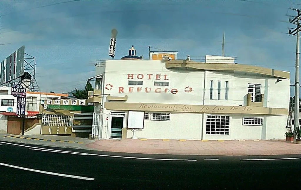 Facade/entrance in Hotel El Refugio