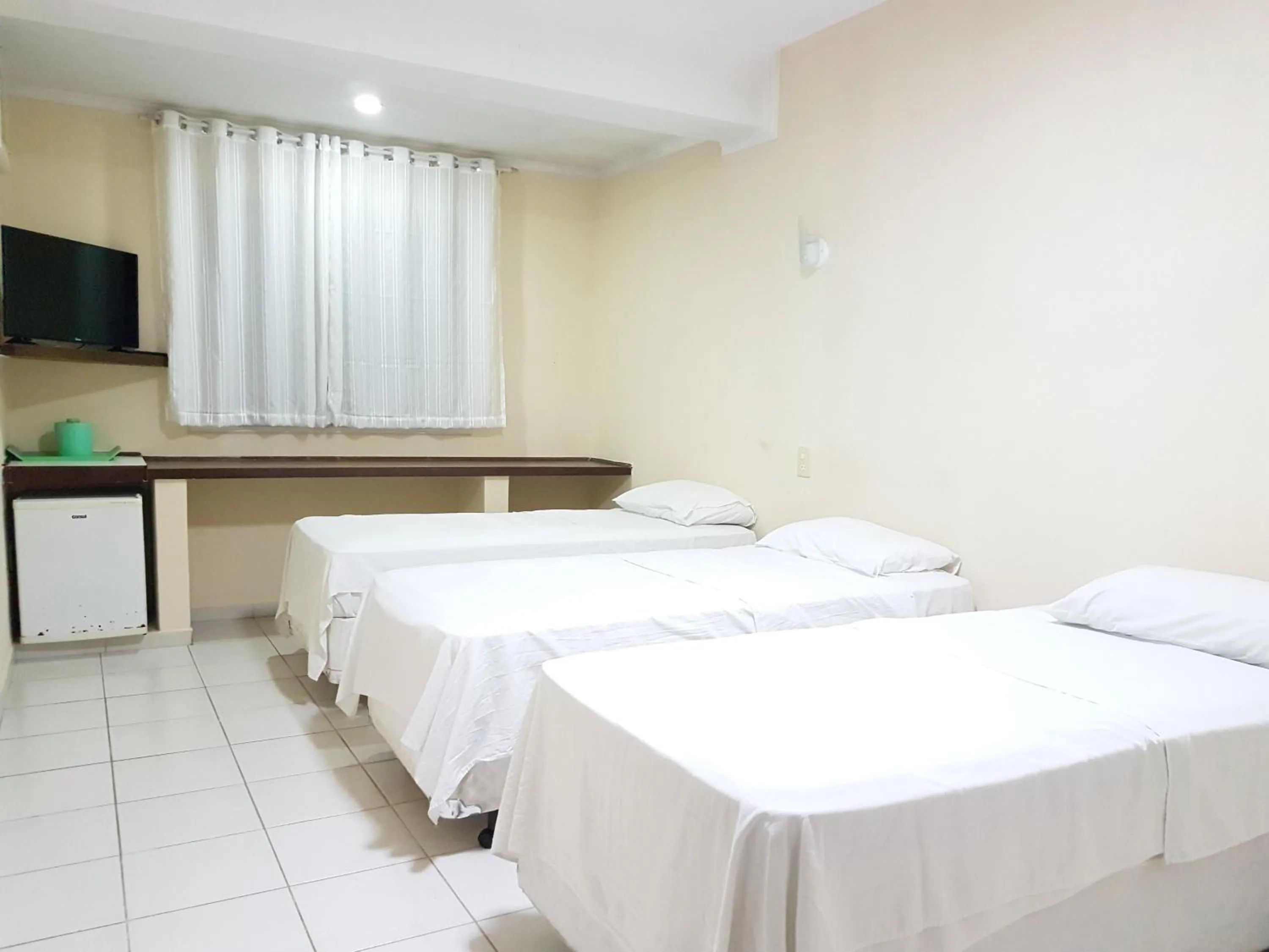 Bedroom, Bed in OYO Del Verde Hotel