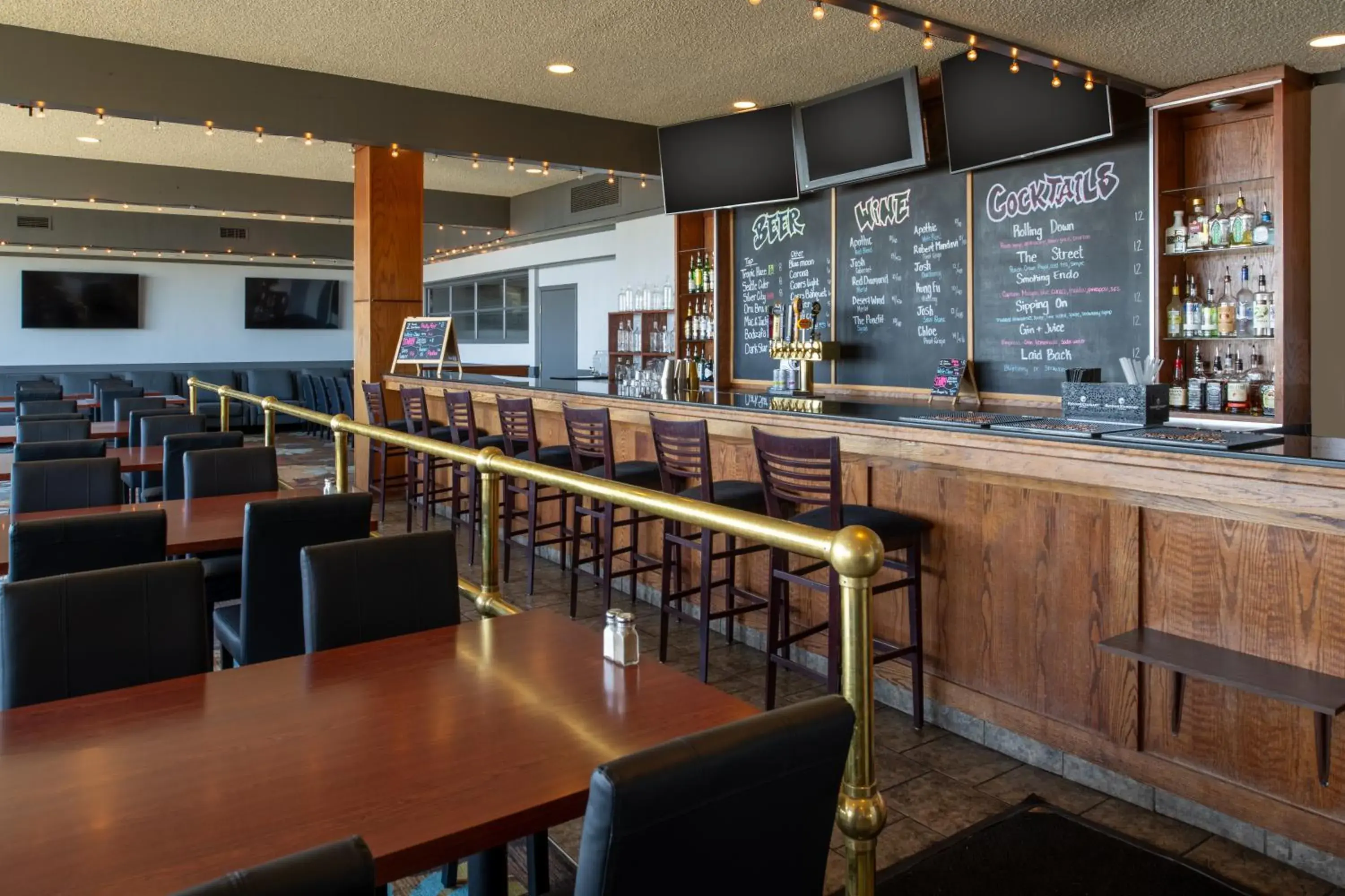 Restaurant/places to eat in Red Lion Hotel Port Angeles Harbor Restaurant/places to eat in Red Lion Hotel Port Angeles Harbor