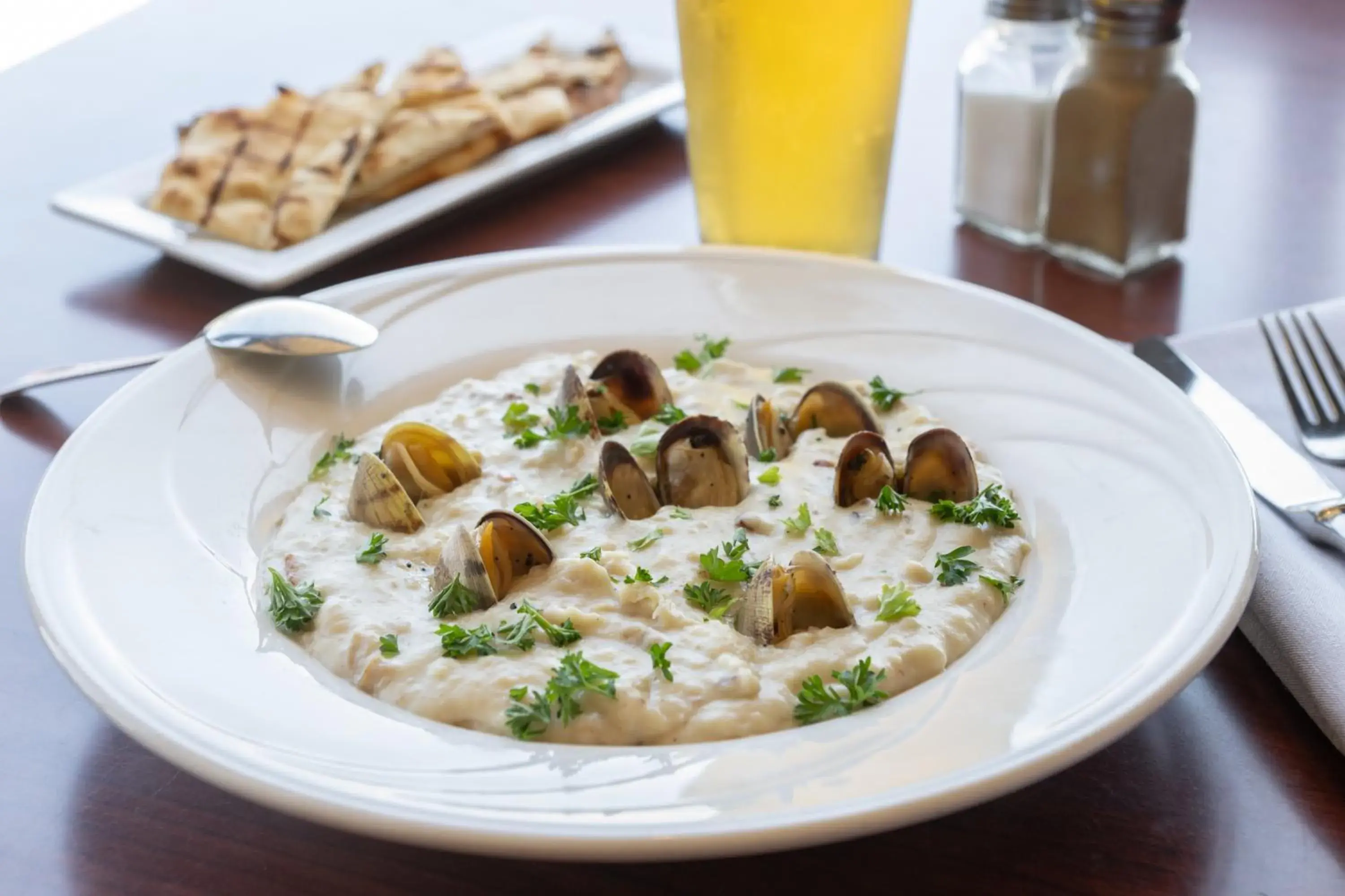 Restaurant/places to eat in Red Lion Hotel Port Angeles Harbor Restaurant/places to eat in Red Lion Hotel Port Angeles Harbor