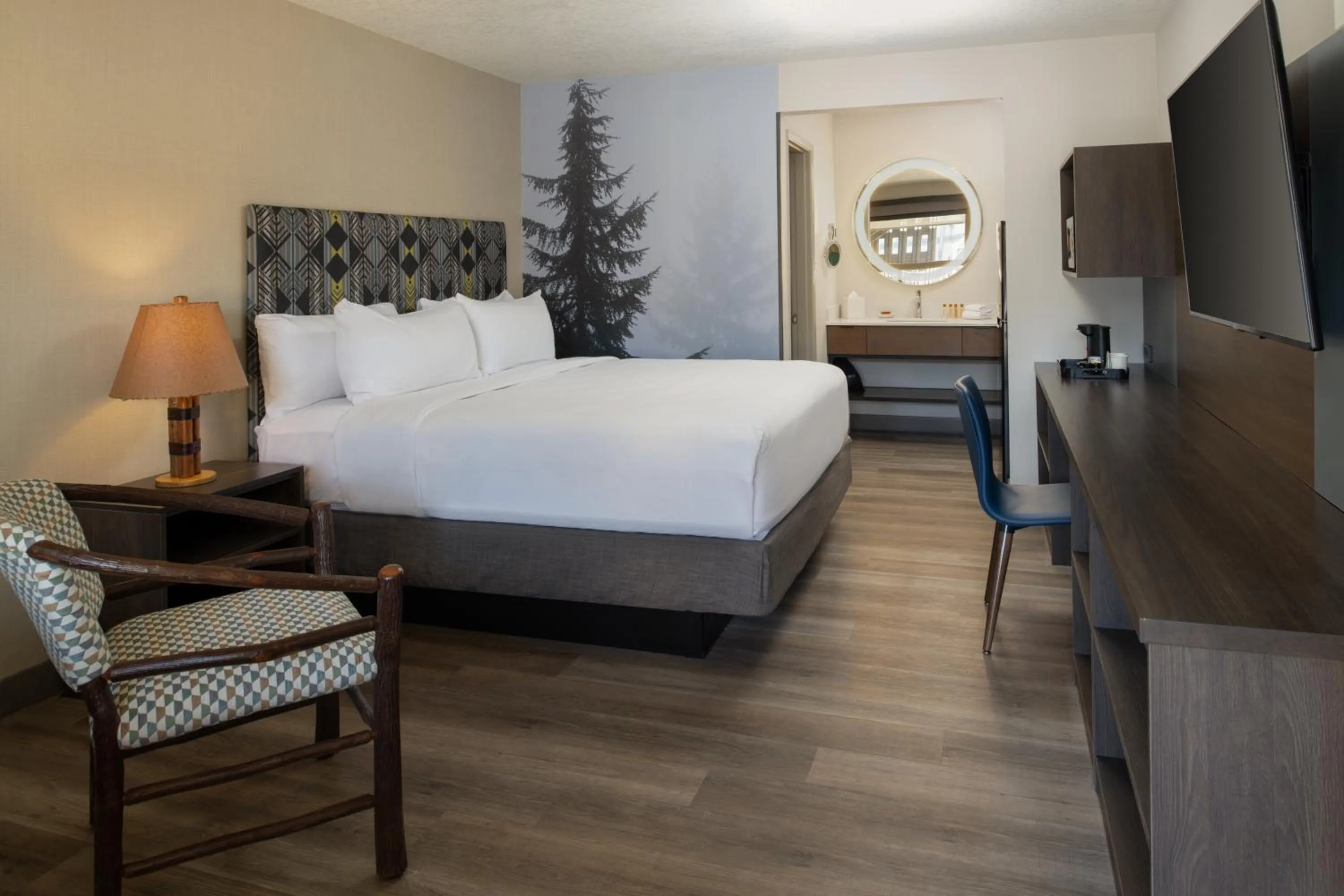 Bedroom, Bed in Red Lion Hotel Port Angeles Harbor