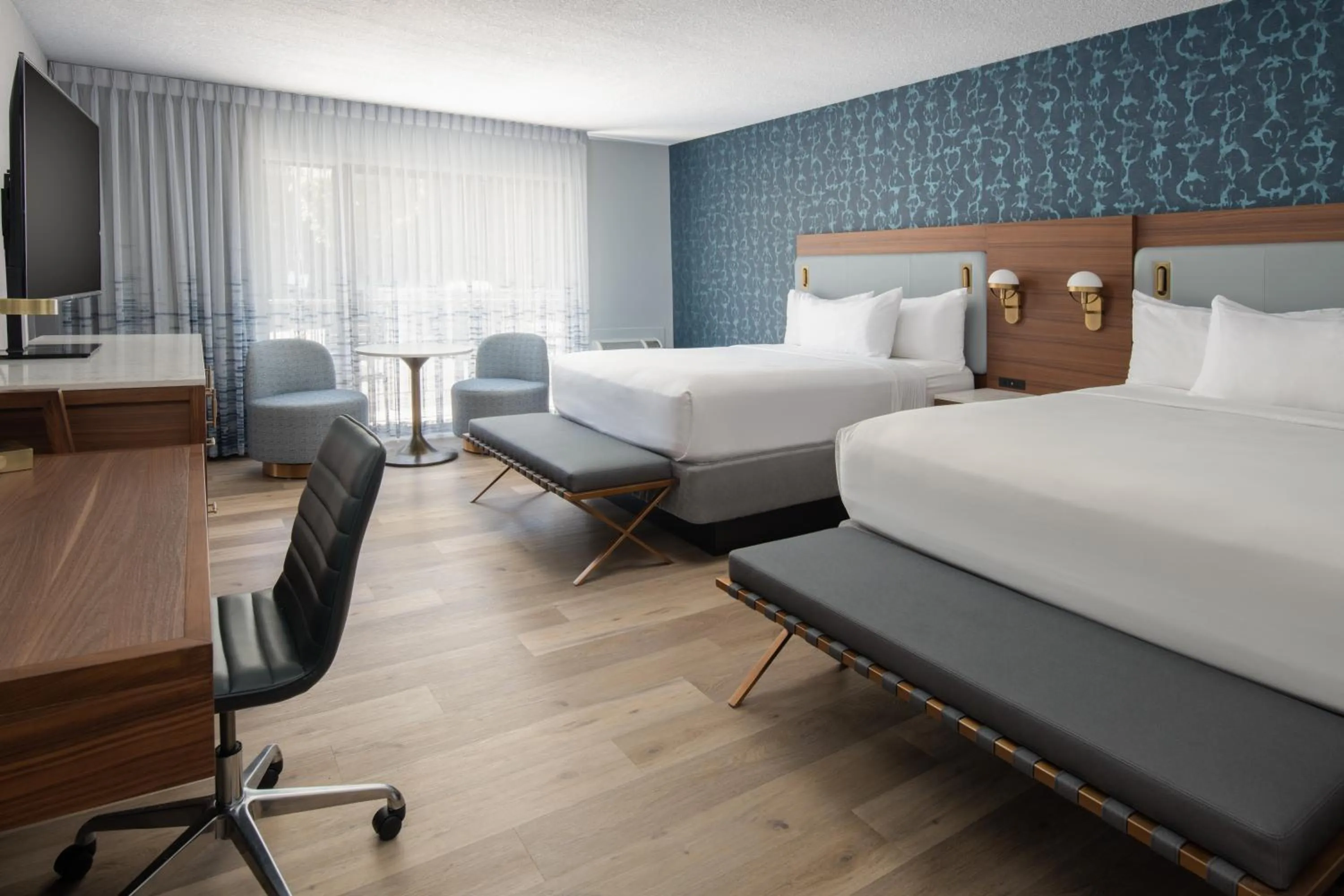 Bedroom, Bed in Red Lion Hotel Port Angeles Harbor