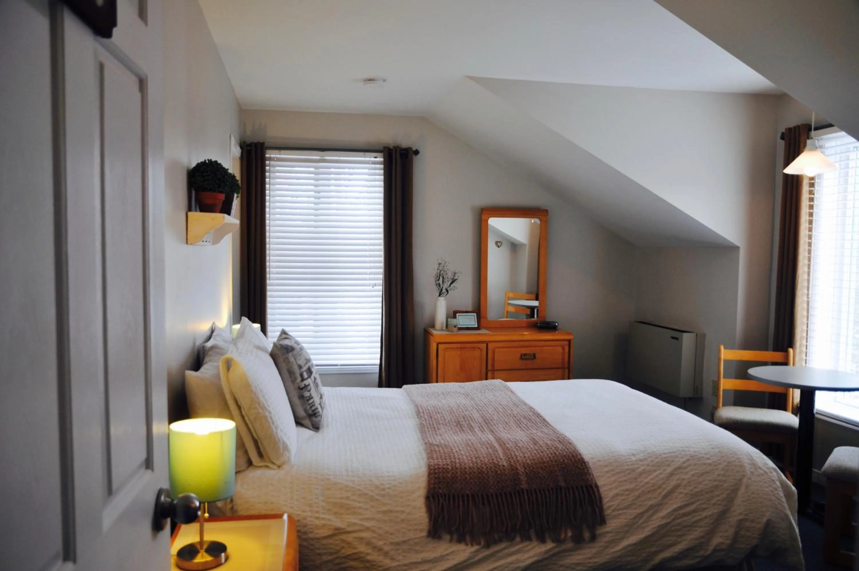 Photo of the whole room in Auberge La Chocolatiere