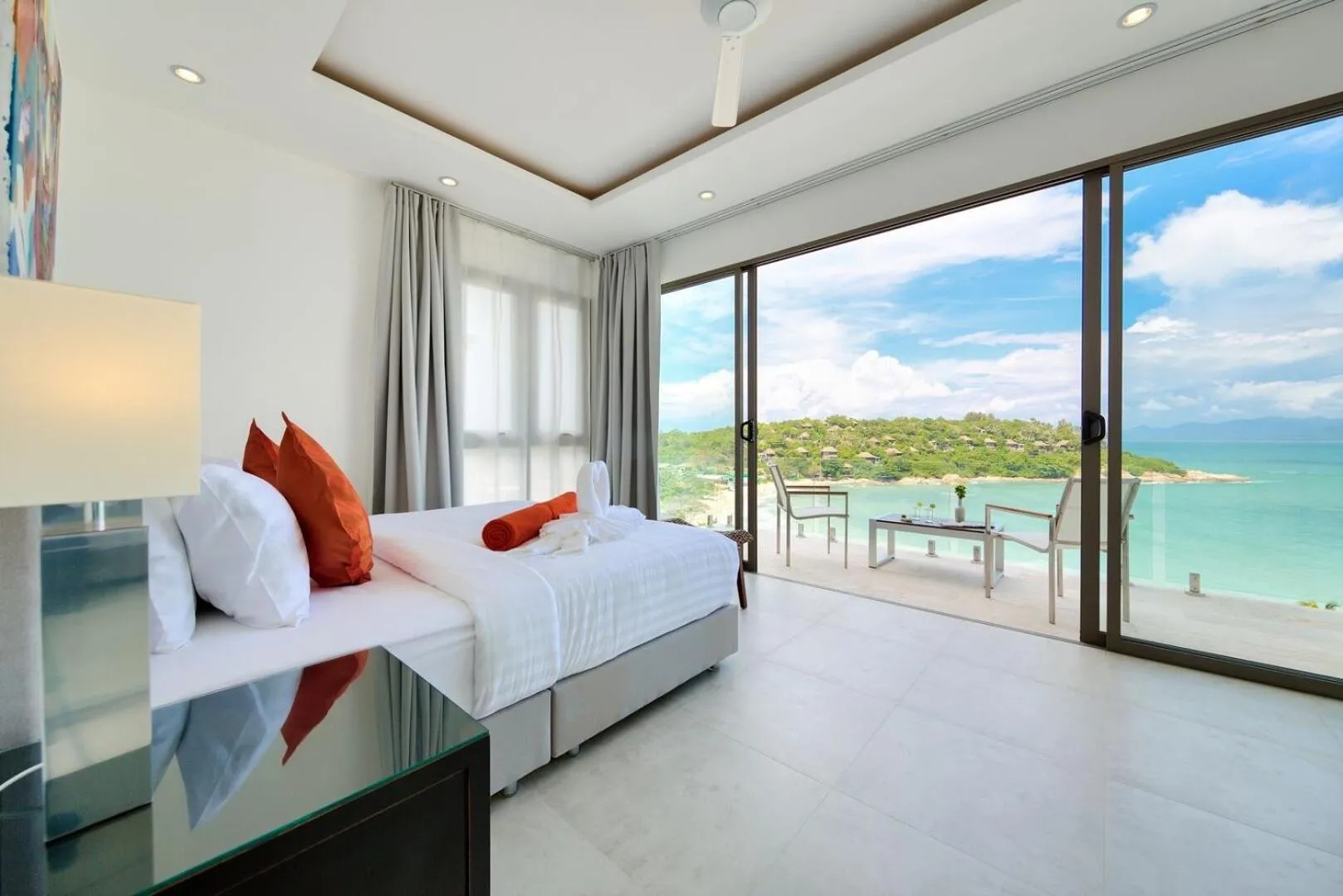 Photo of the whole room, Bed in Samui Bayside Luxury Villas