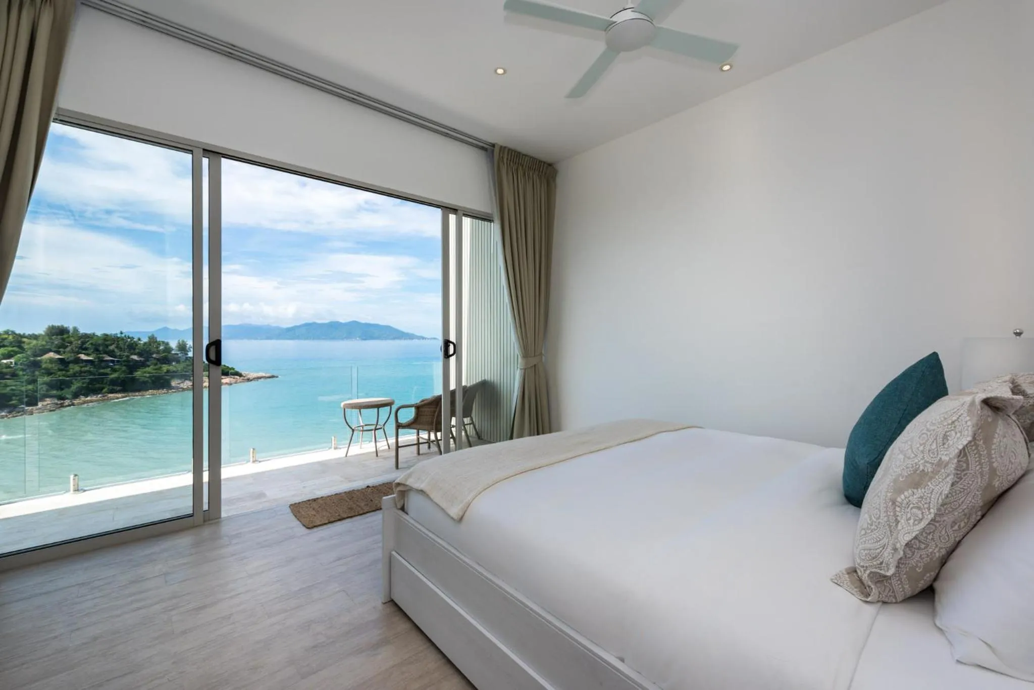 Photo of the whole room, Bed in Samui Bayside Luxury Villas