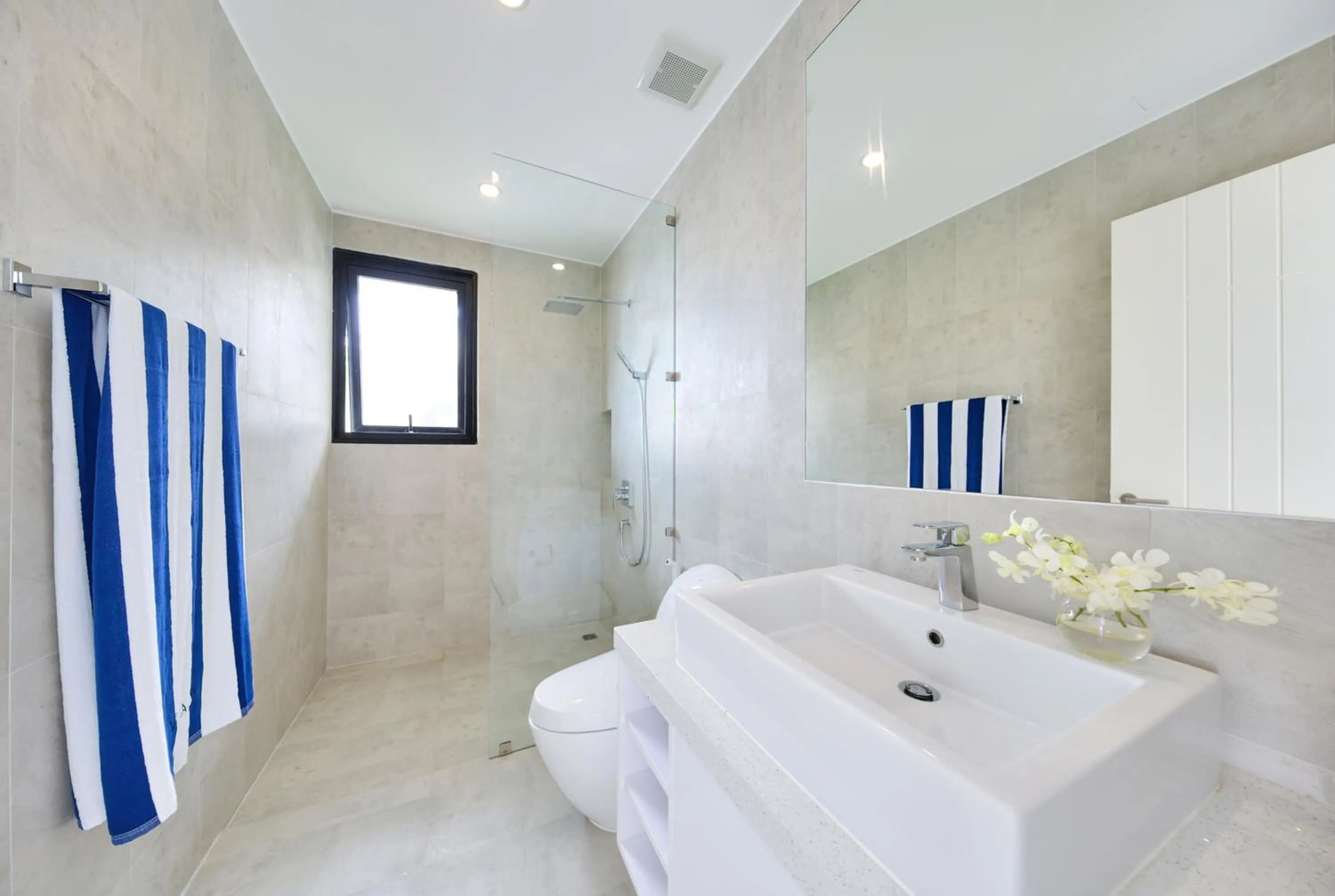 Bathroom in Samui Bayside Luxury Villas