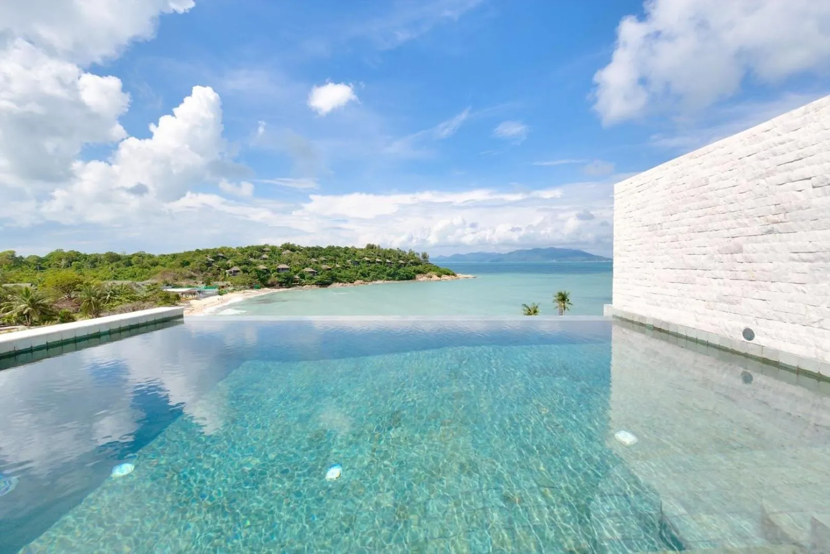 Pool view in Samui Bayside Luxury Villas