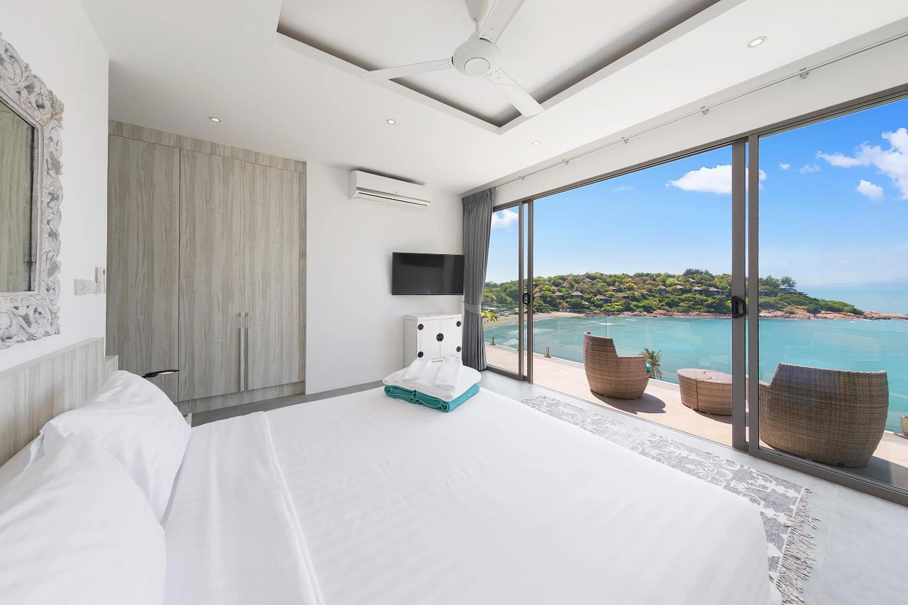 Spring, Bed in Samui Bayside Luxury Villas