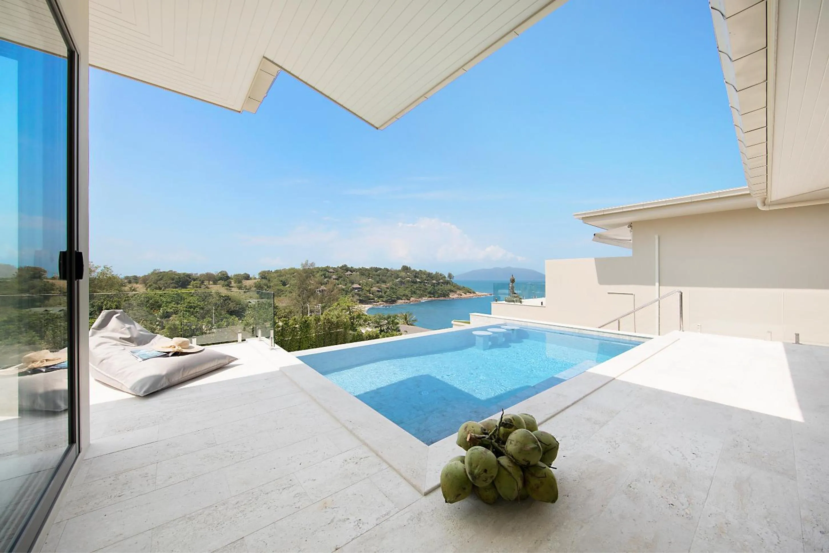 Swimming pool in Samui Bayside Luxury Villas