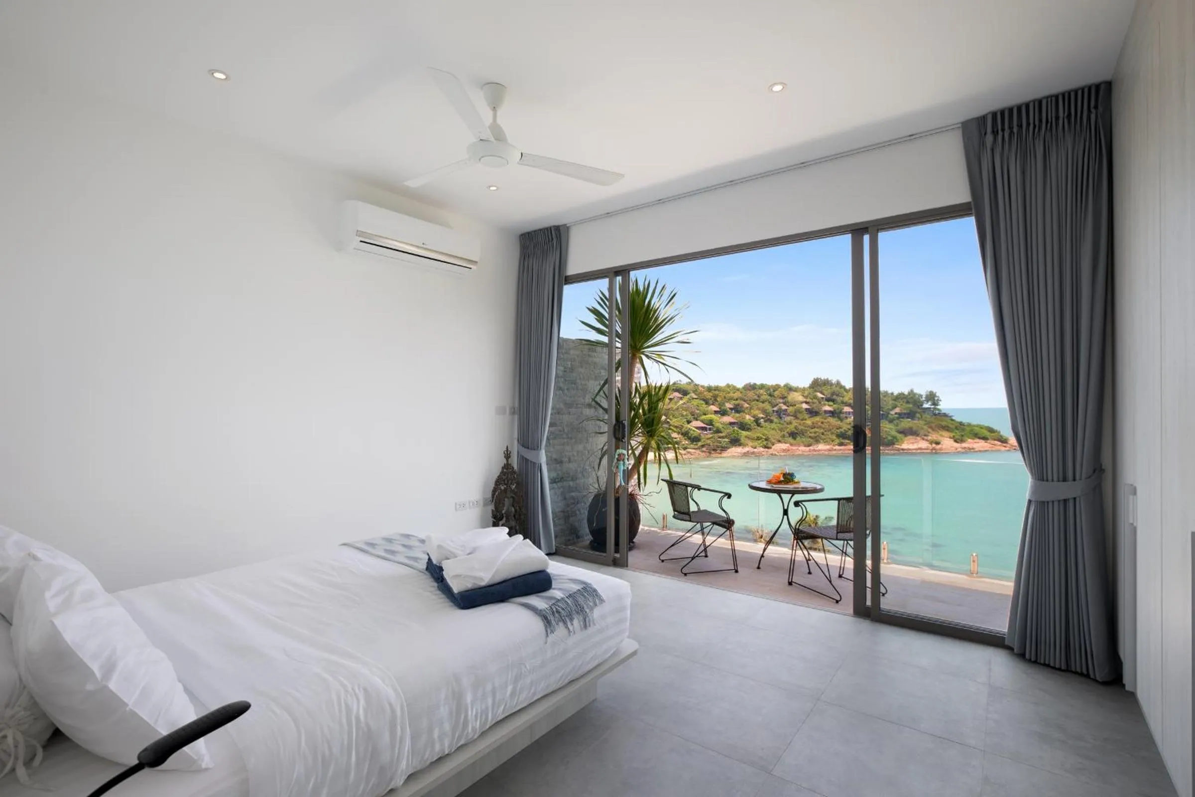 Spring, Bed in Samui Bayside Luxury Villas
