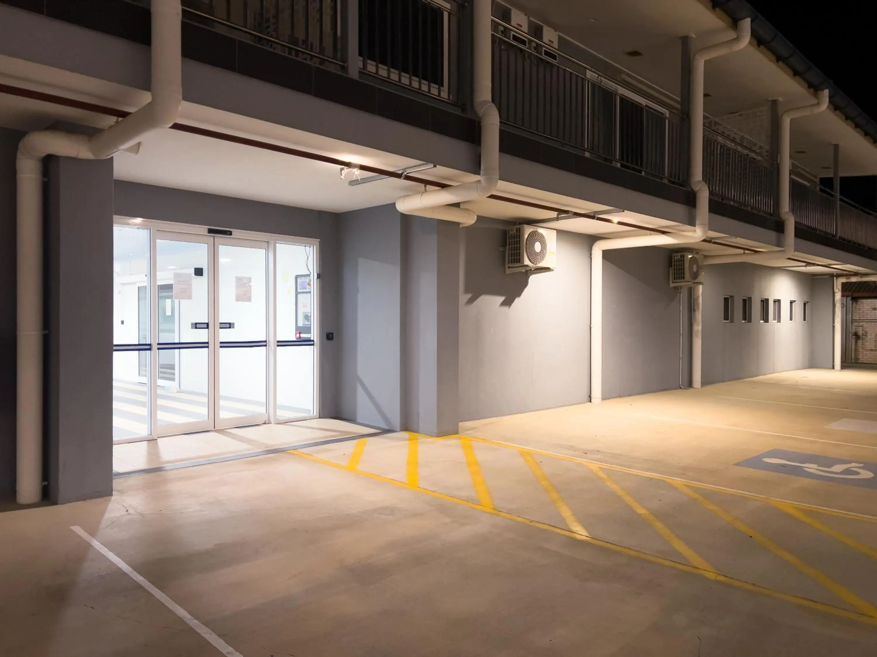Facade/entrance in The Phoenix Artesian Spa Resort and Accommodation
