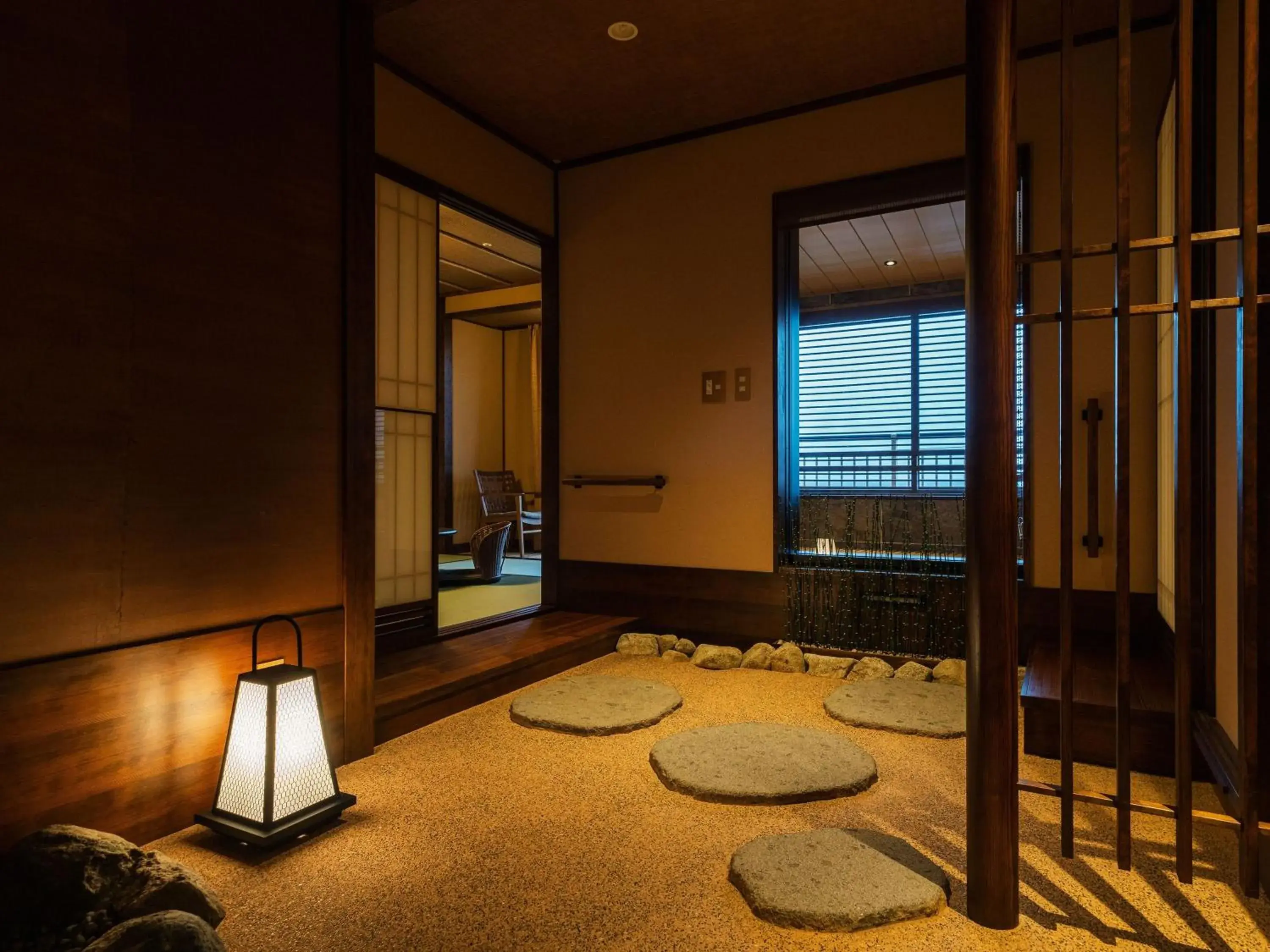 Decorative detail, Bed in Koran no Yu Kinkouro Decorative detail, Bed in Koran no Yu Kinkouro