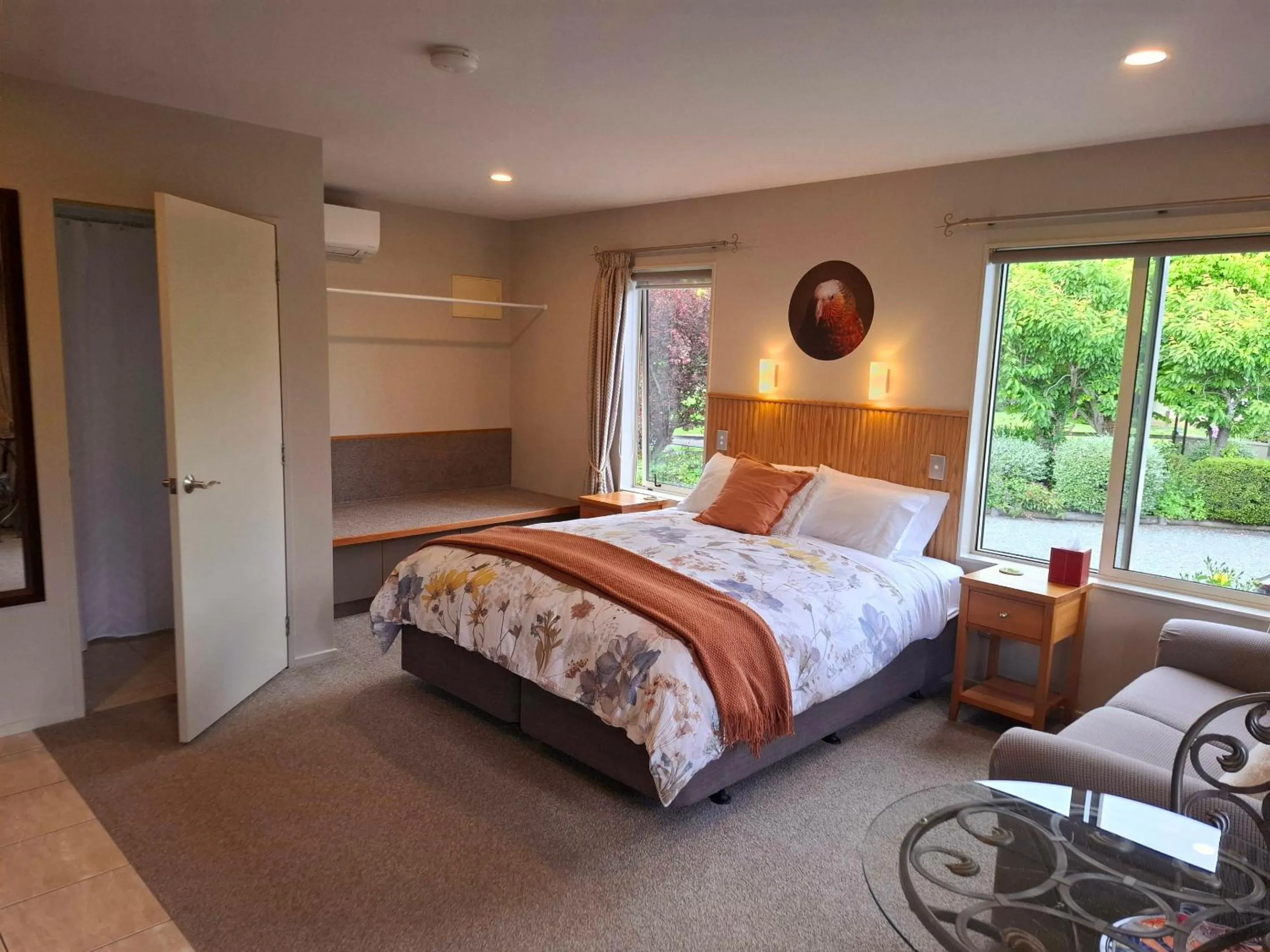 Bed in Blue Ridge Studios and Bed & Breakfast